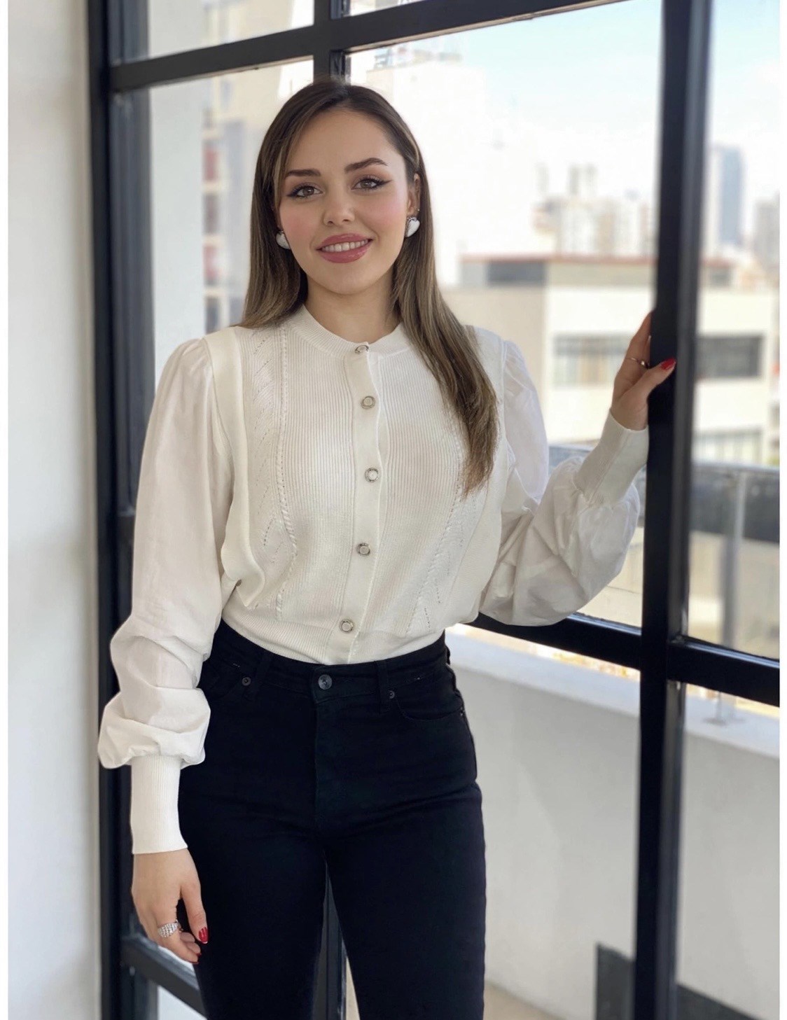  Beyaz Sedef Düğmeli Kolları Poplin Elit Triko Hırka 