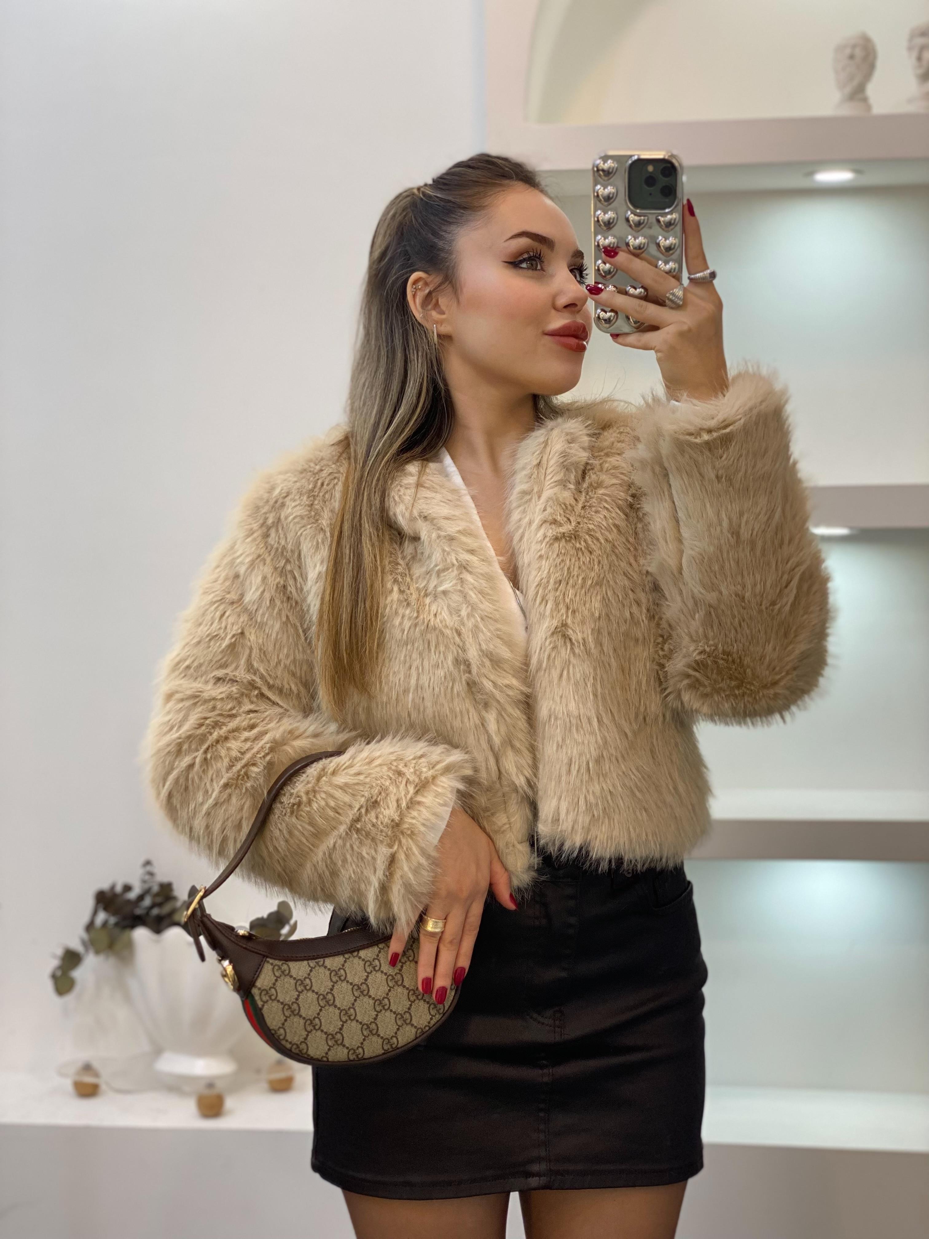 Bej Kısa Form Kürk