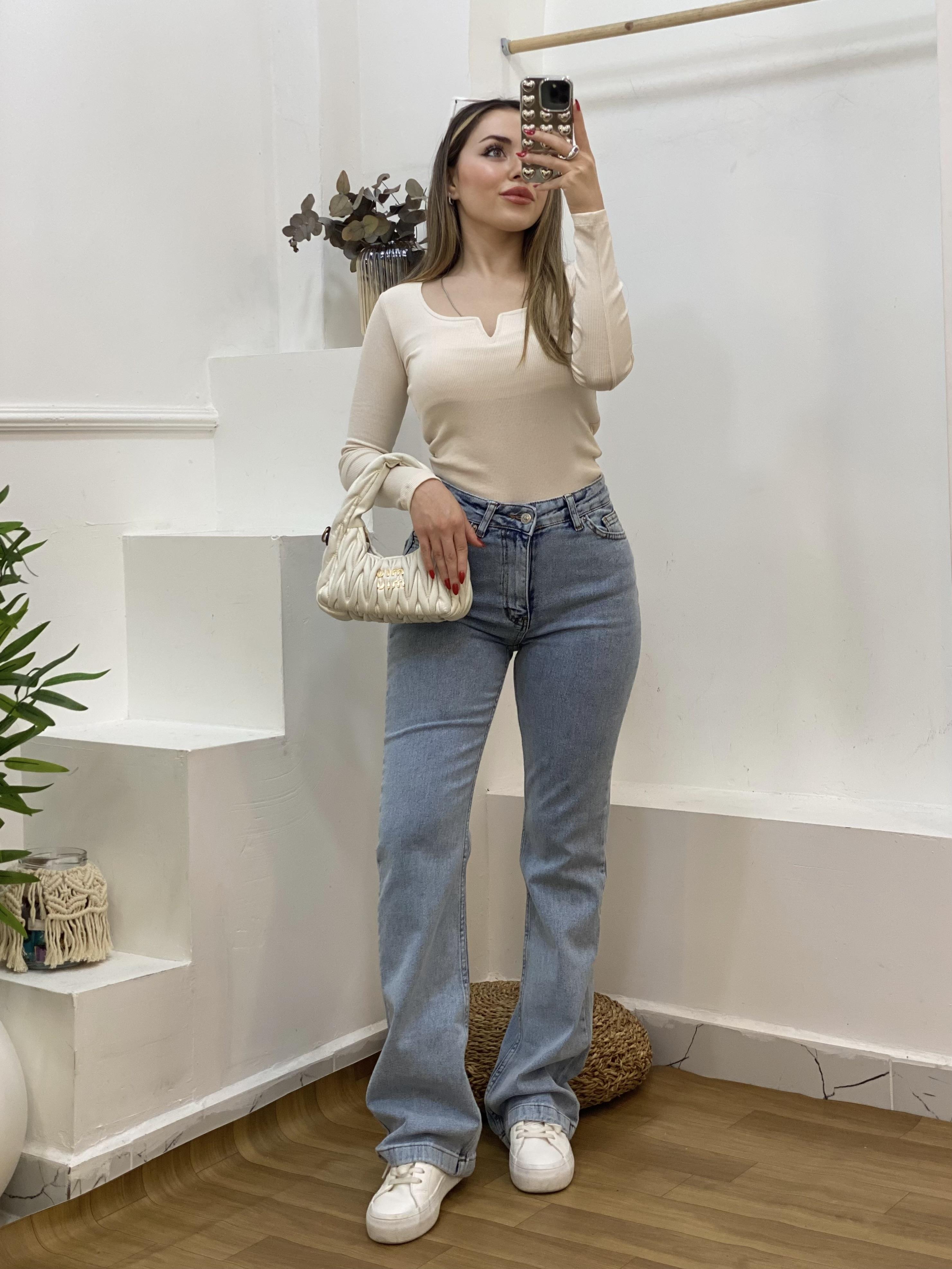 Bej V Model Fitilli Basic Bluz