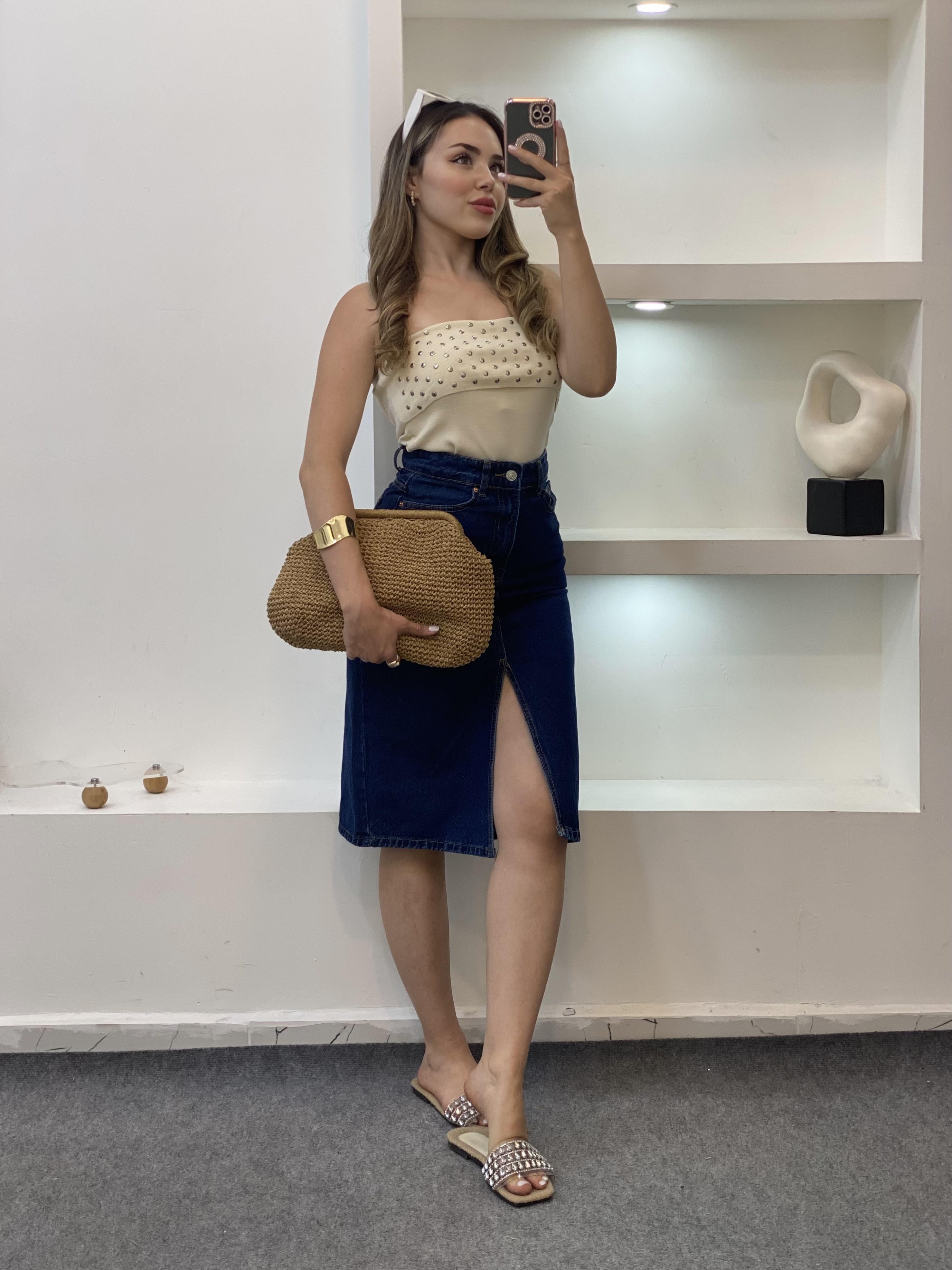 Bej Zımbalı Straplez Triko Bluz