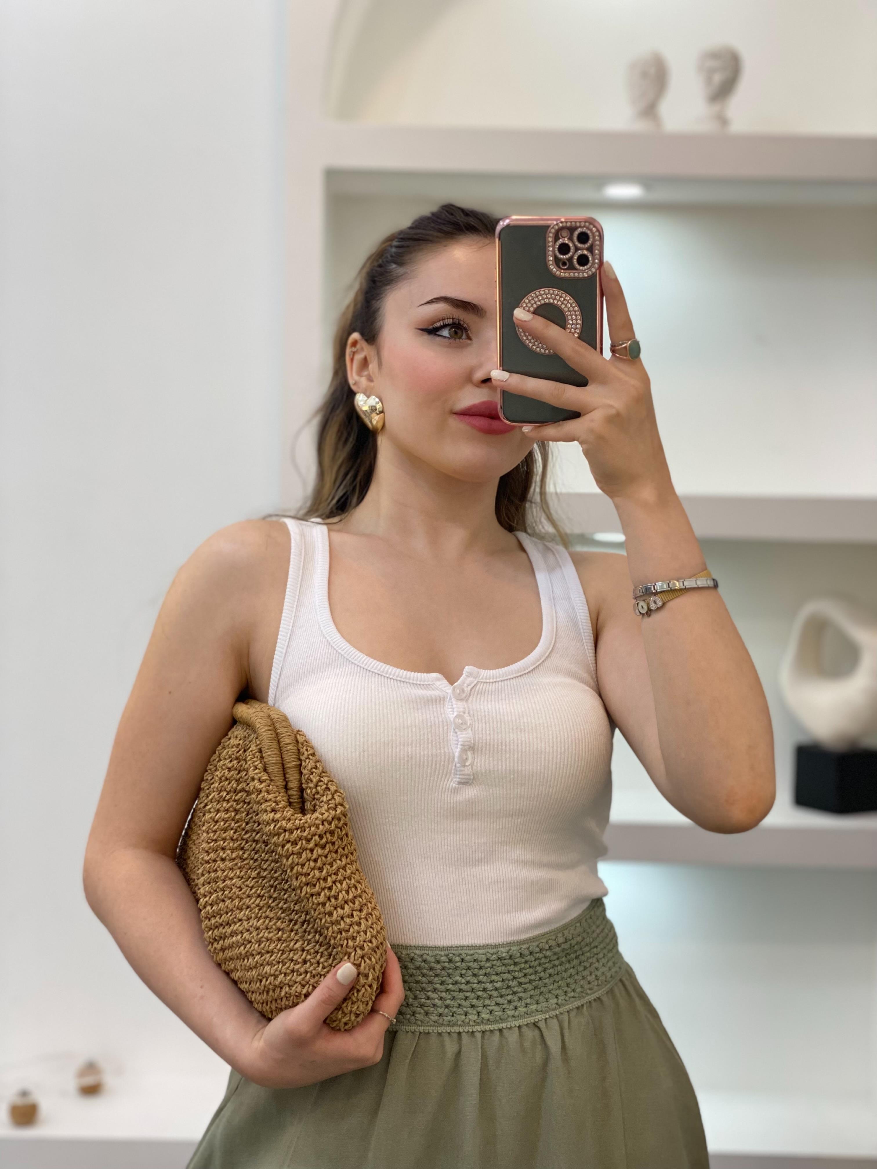 Beyaz Düğmeli Fitilli Basic Bluz