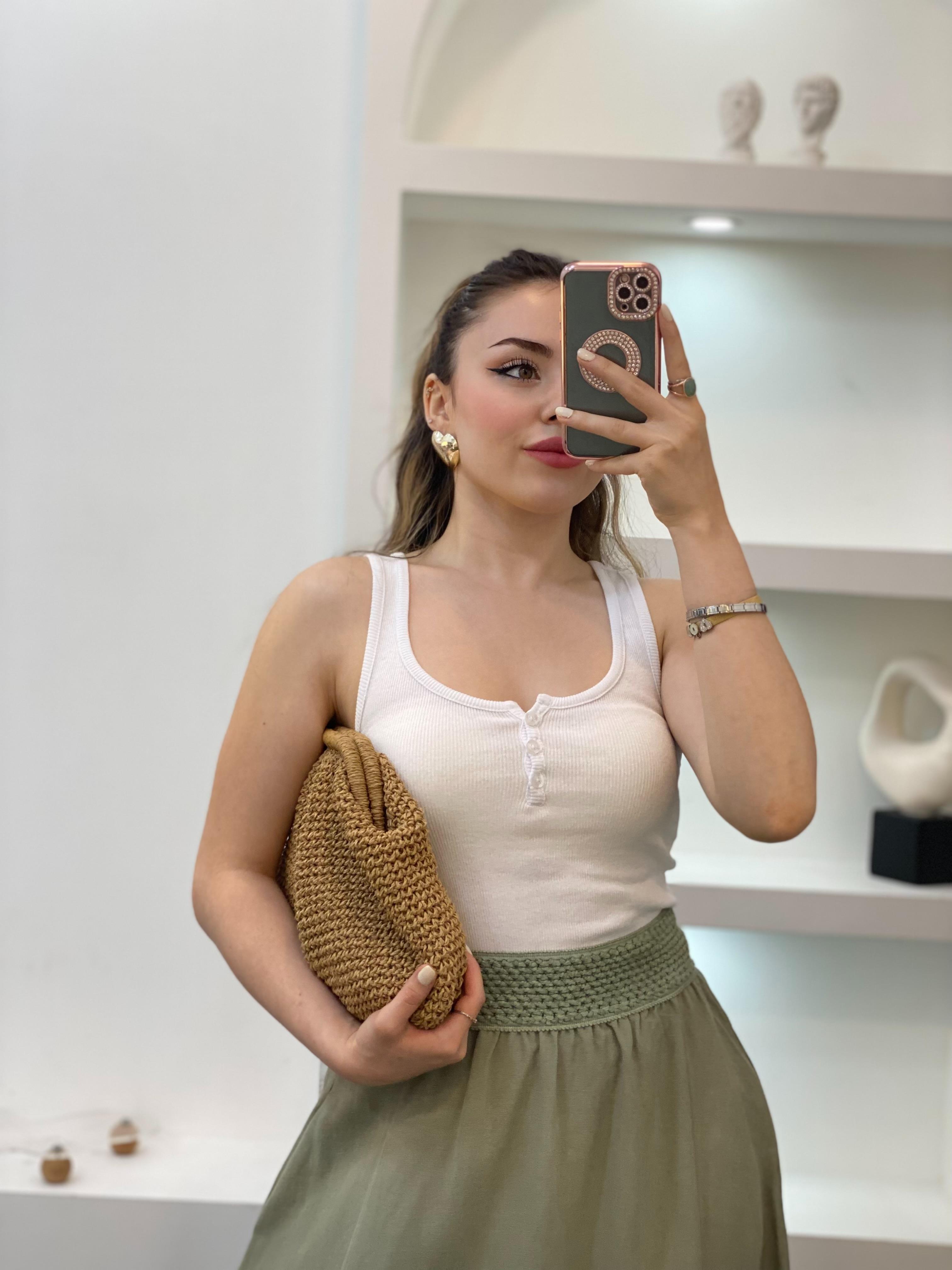 Beyaz Düğmeli Fitilli Basic Bluz