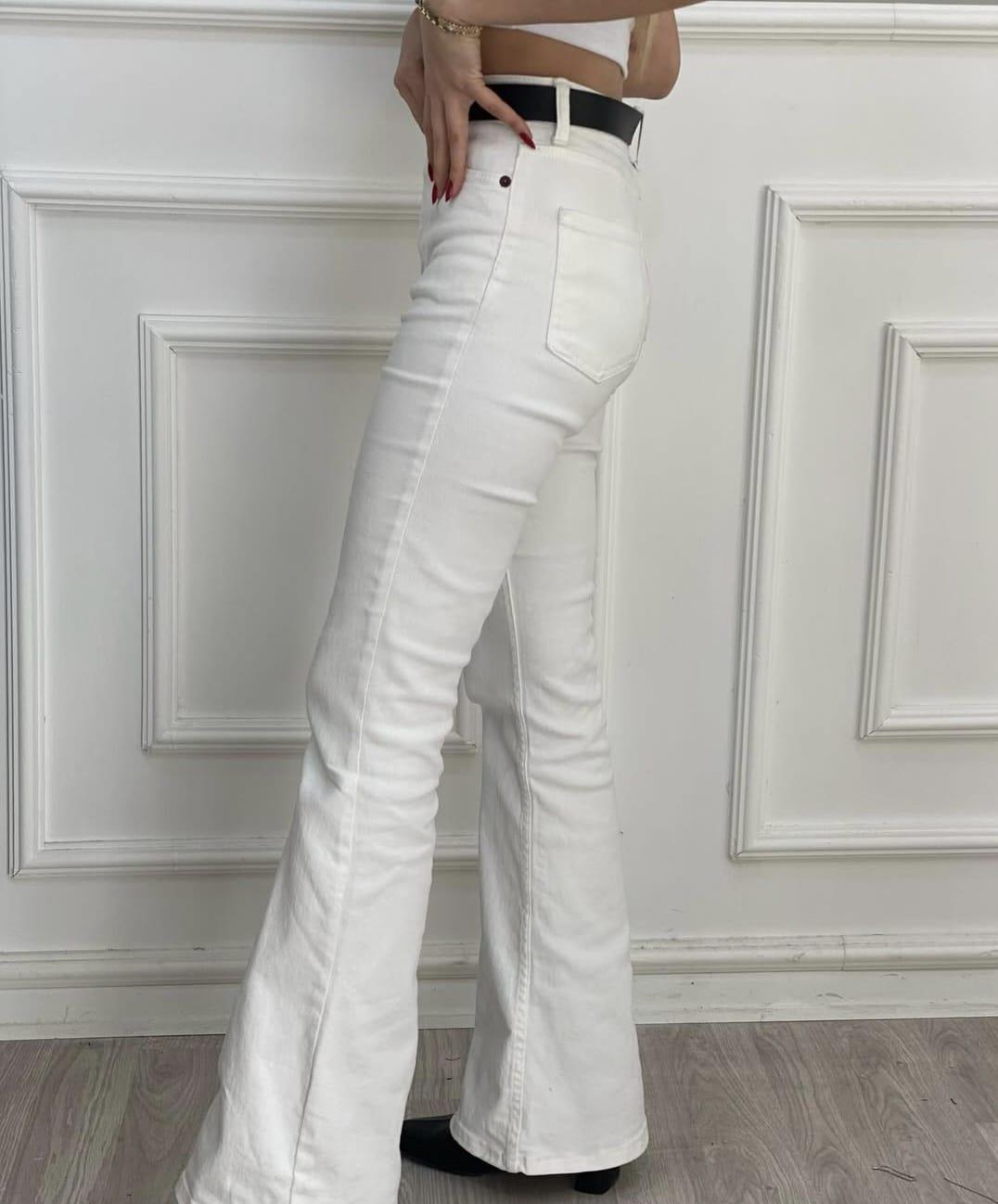 Beyaz İspanyol Paça Jean 