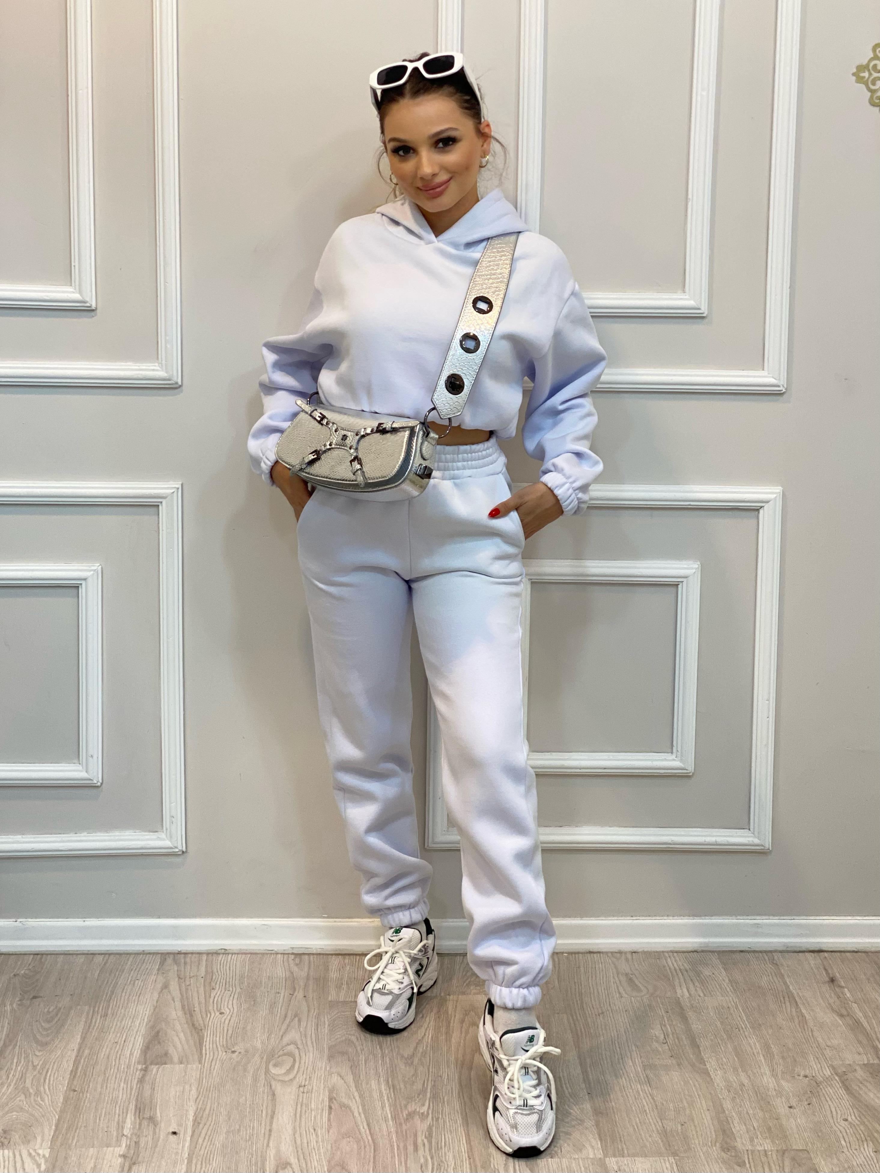 Beyaz Kapşonlu İçi Şardonlu Eşofman Takımı 