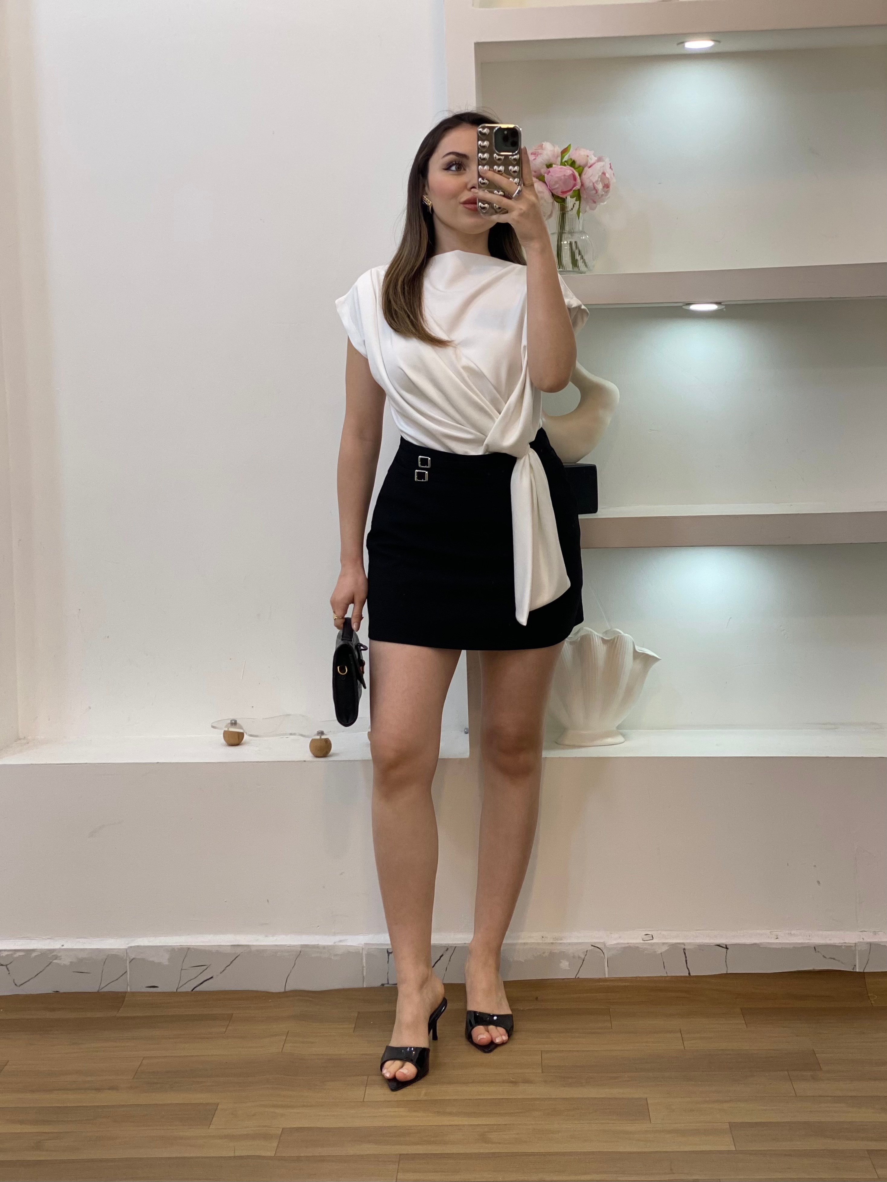 Beyaz Modal Kumaş Düğümlü Model Bluz