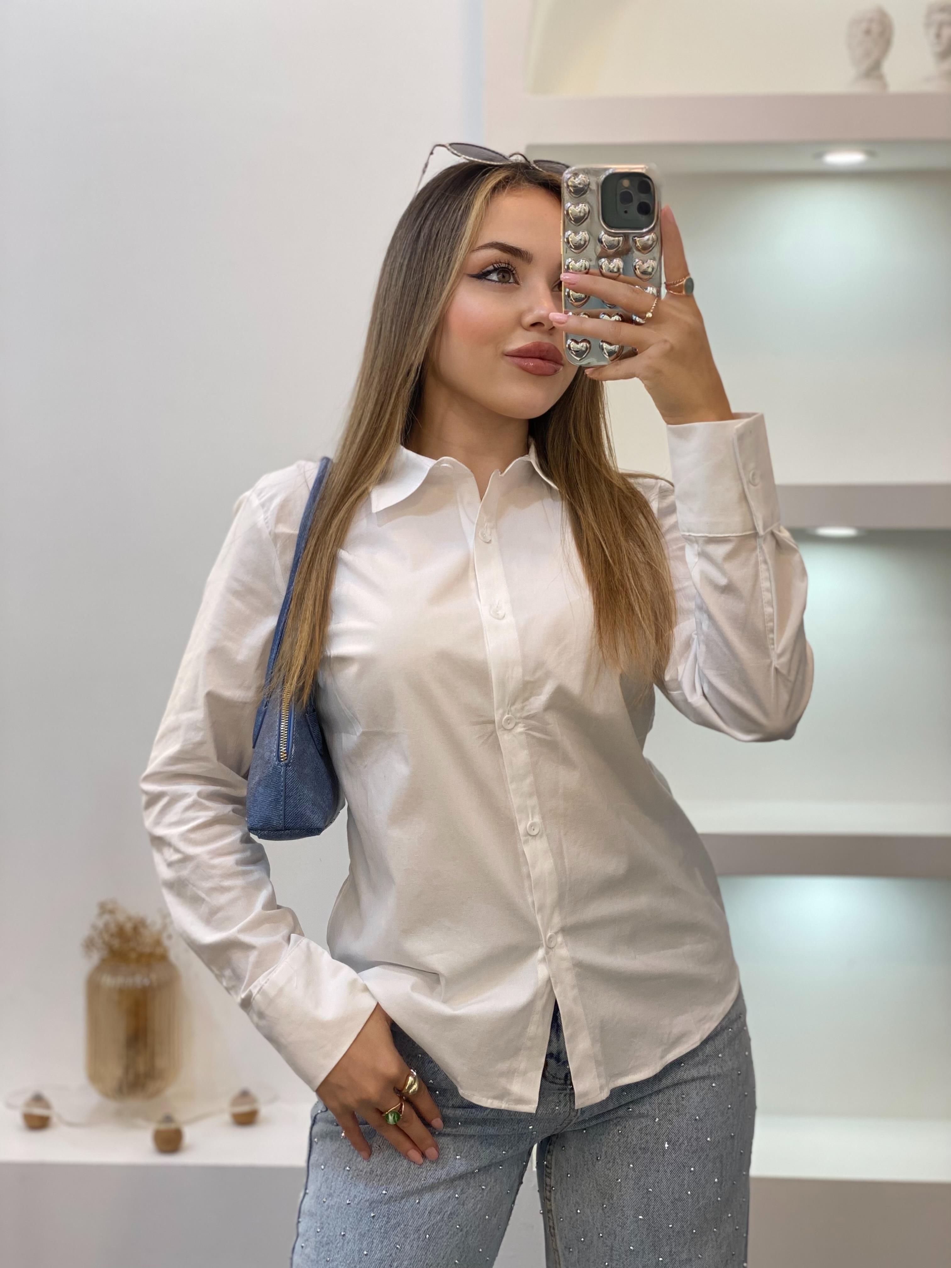 Beyaz Uzun Kol Fit Gömlek 