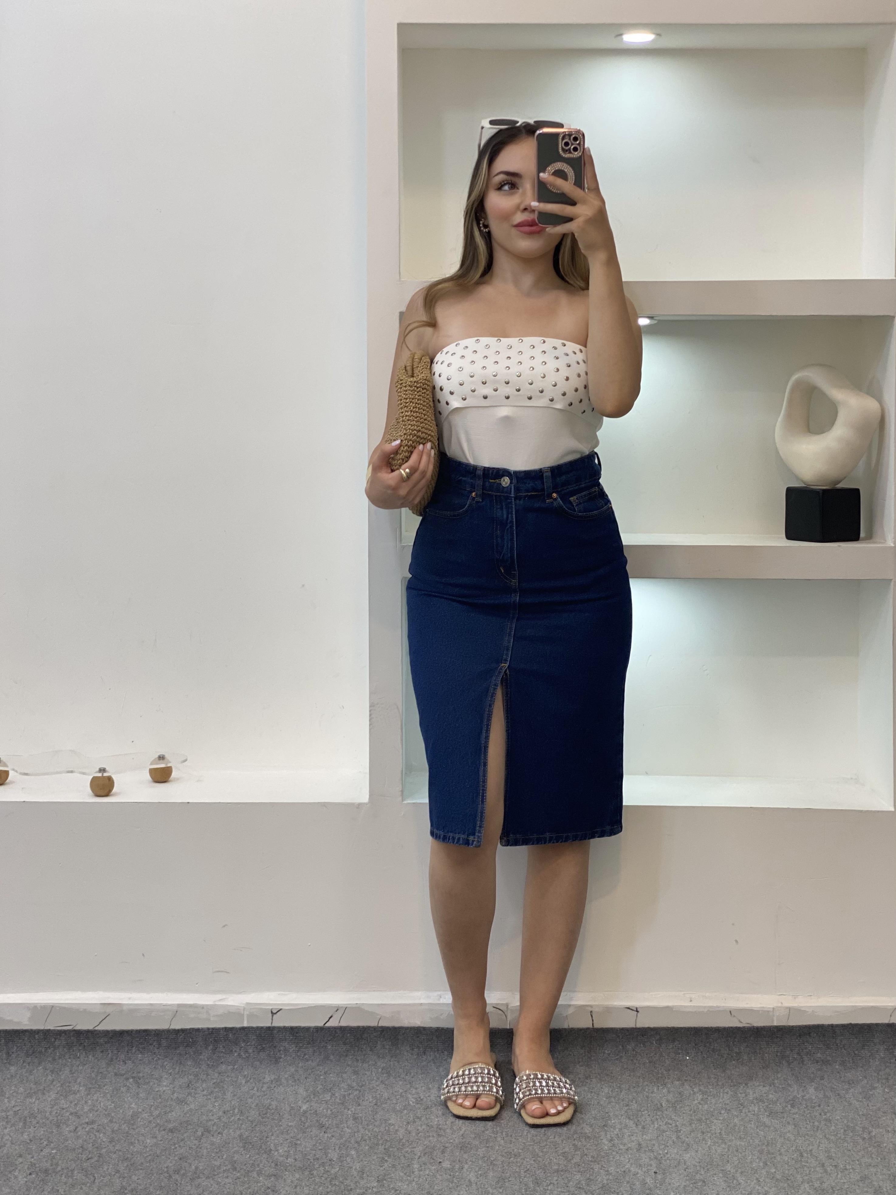 Beyaz Zımbalı Straplez Triko Bluz