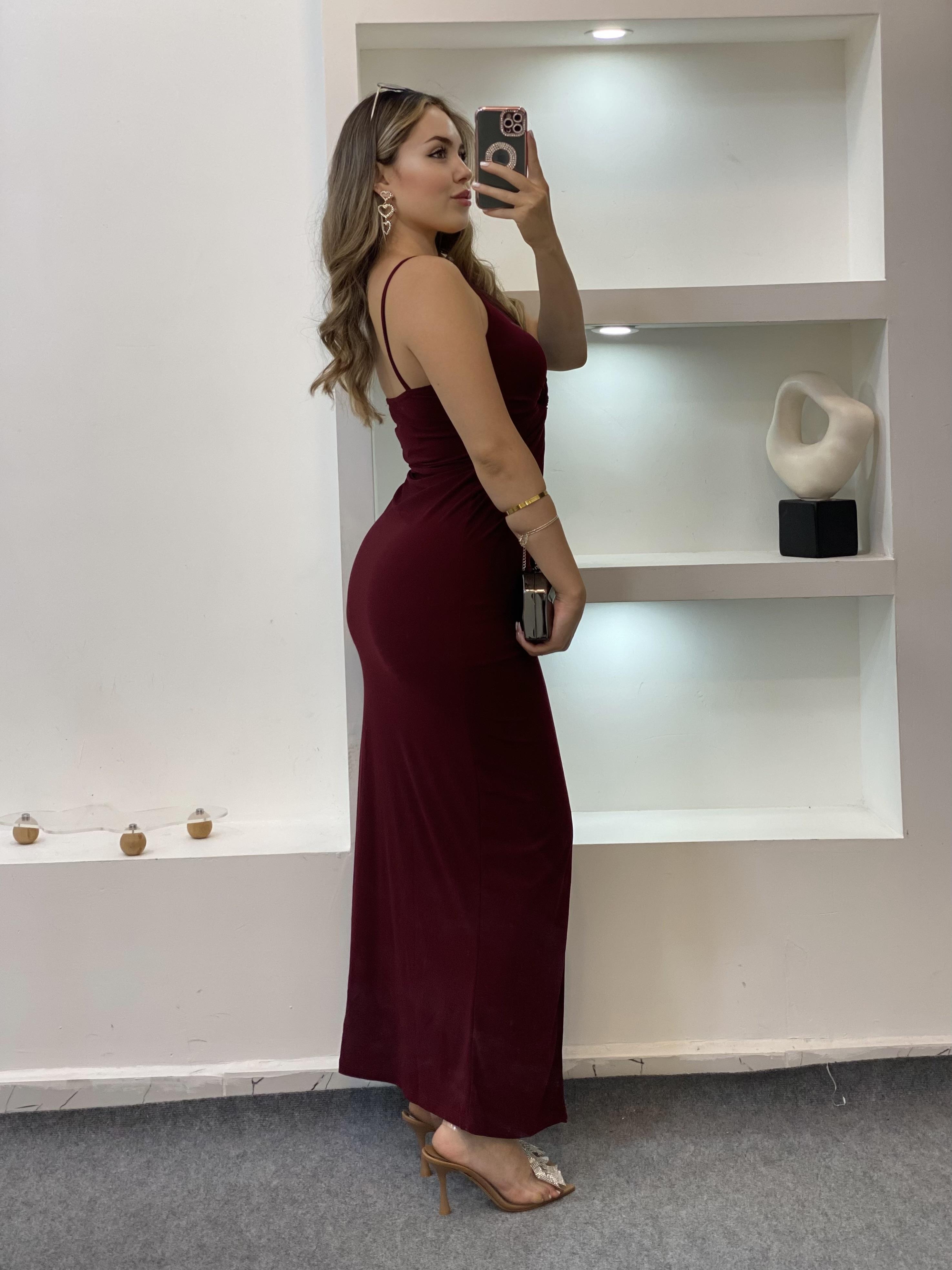 Bordo Önü Burgu Detaylı İnce Askılı Elbise