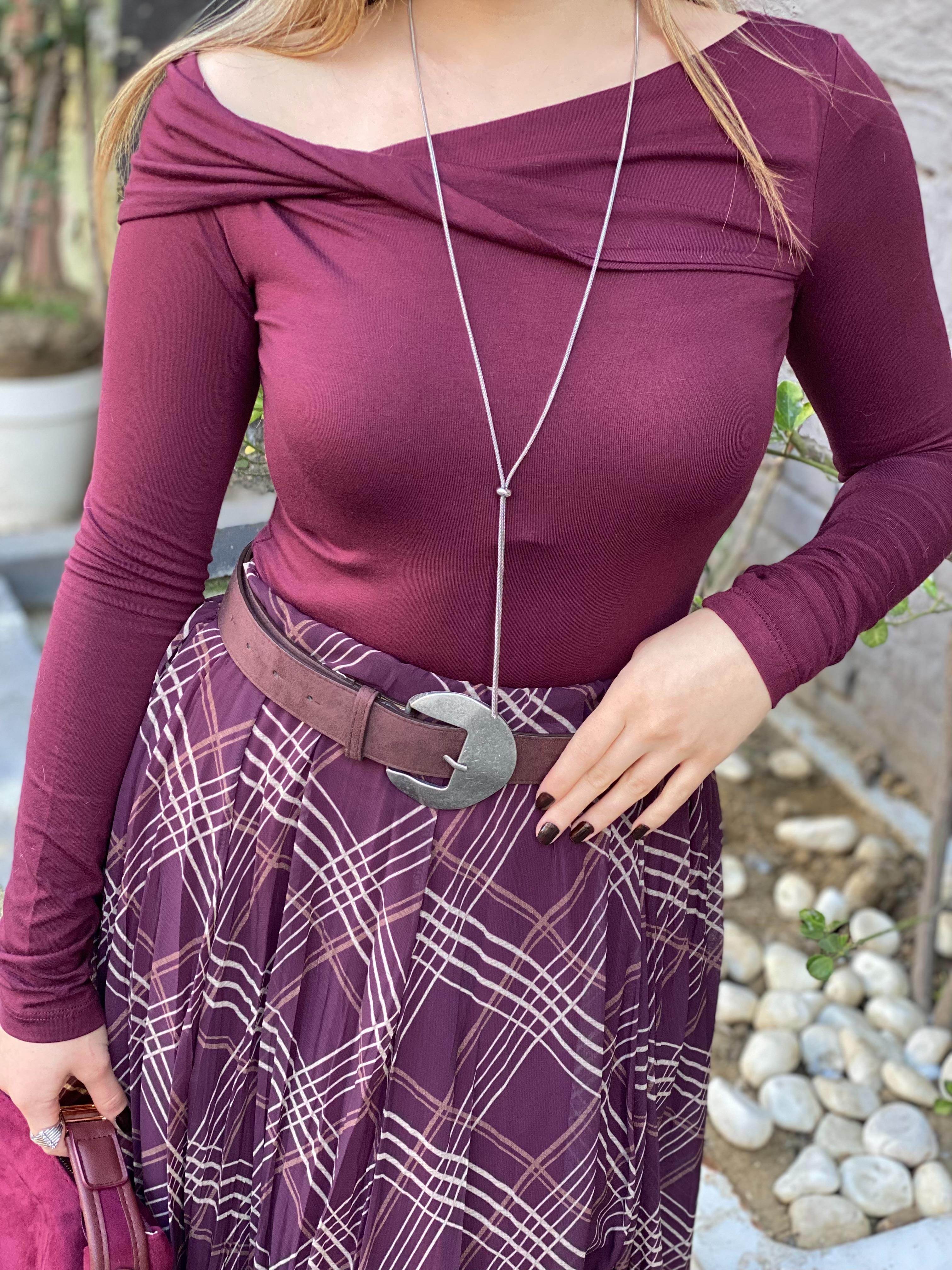 Bordo Yaka Düğüm Detaylı Bluz