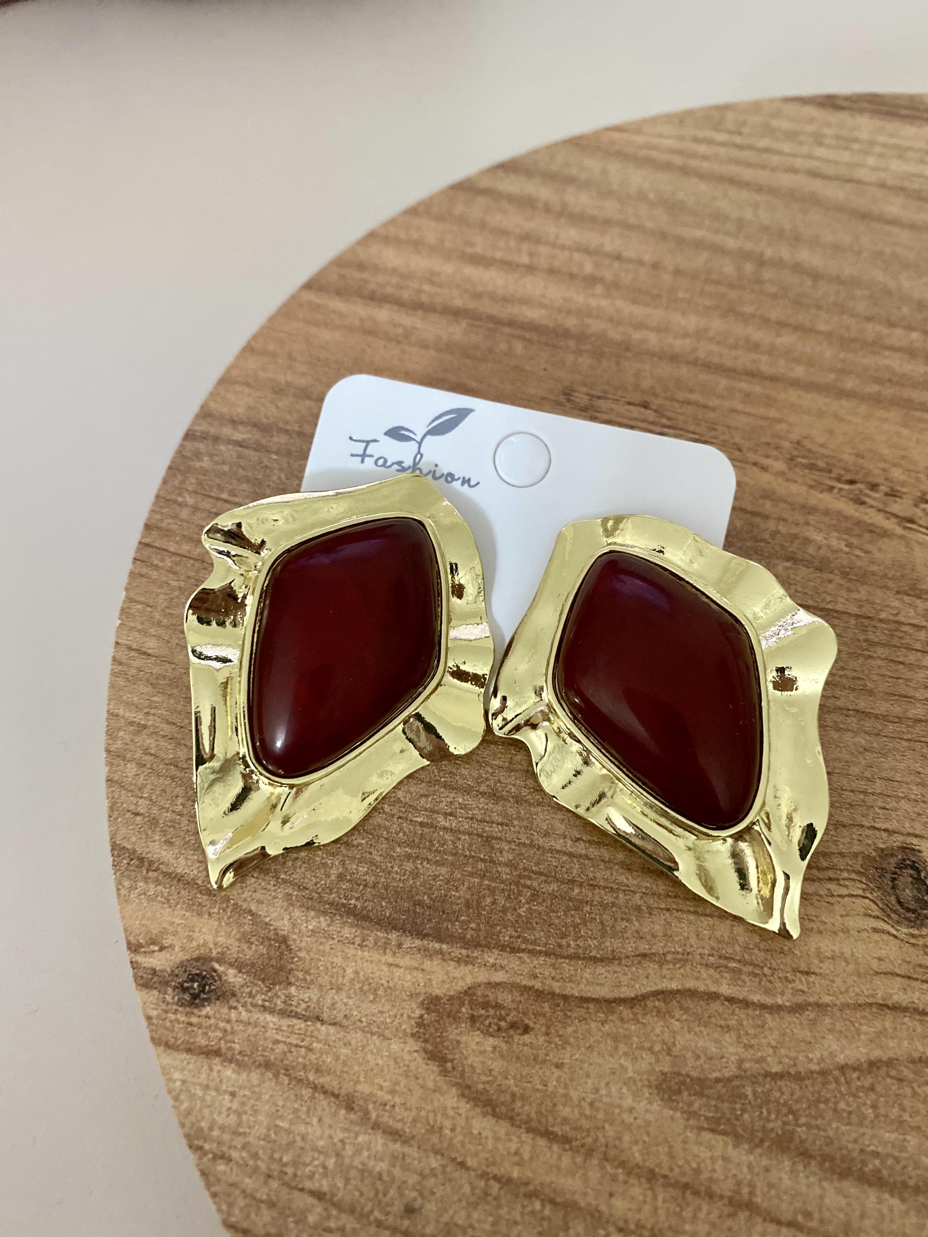 Gold Bordo Mineli Küpe