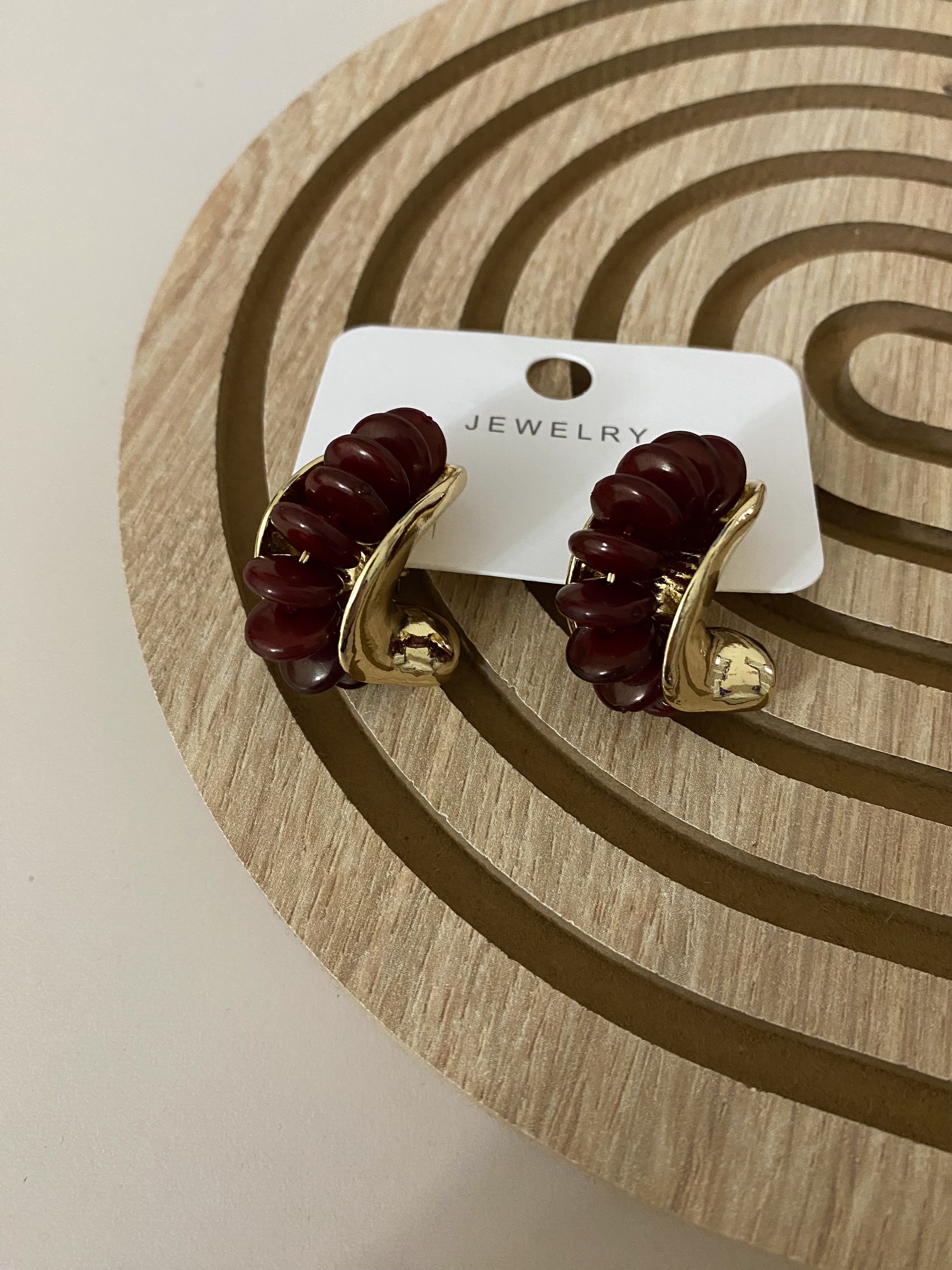 Gold Bordo Mini Halka Detaylı Küpe 