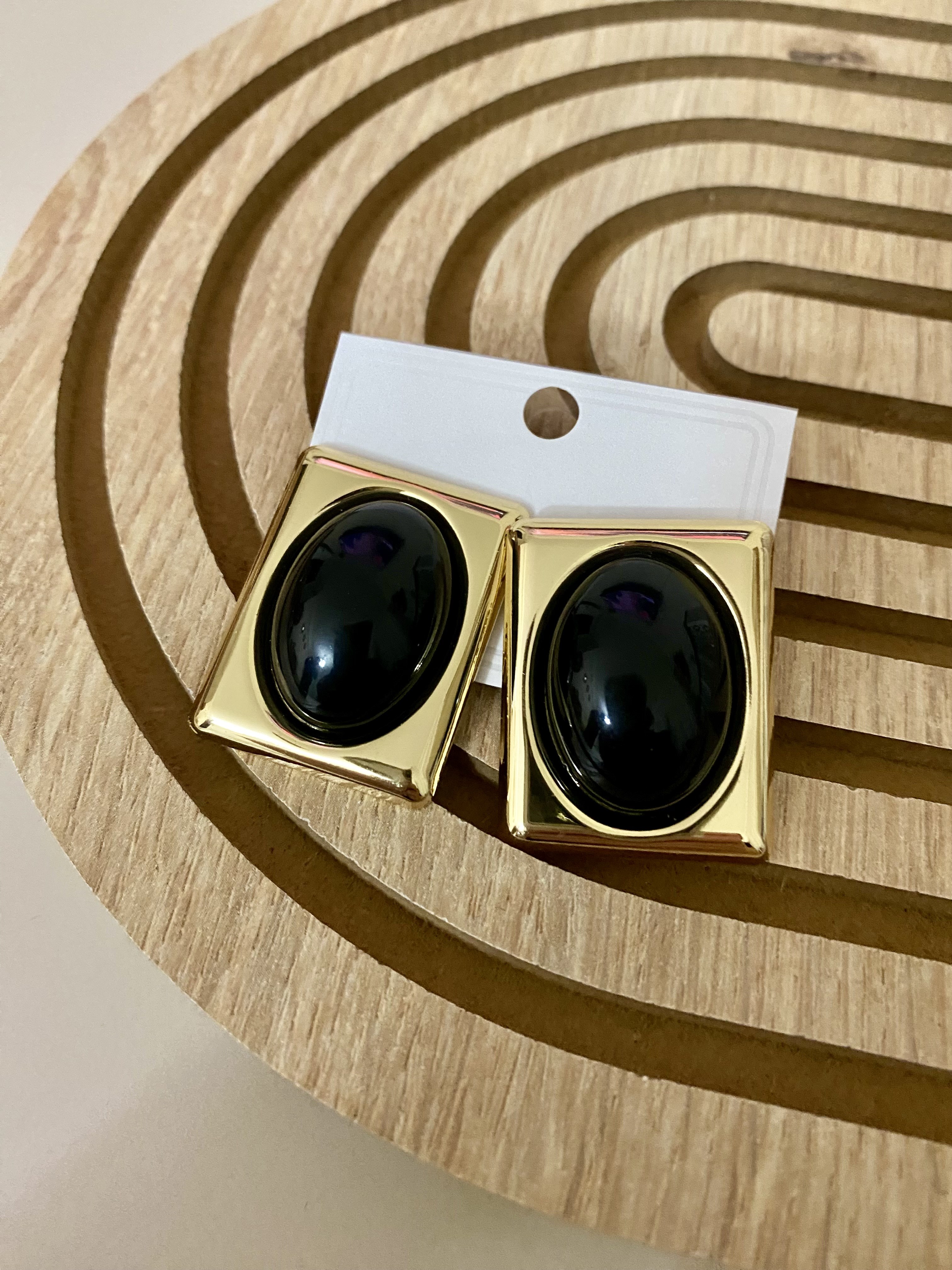 Gold Siyah Marka Model Plaka Küpe