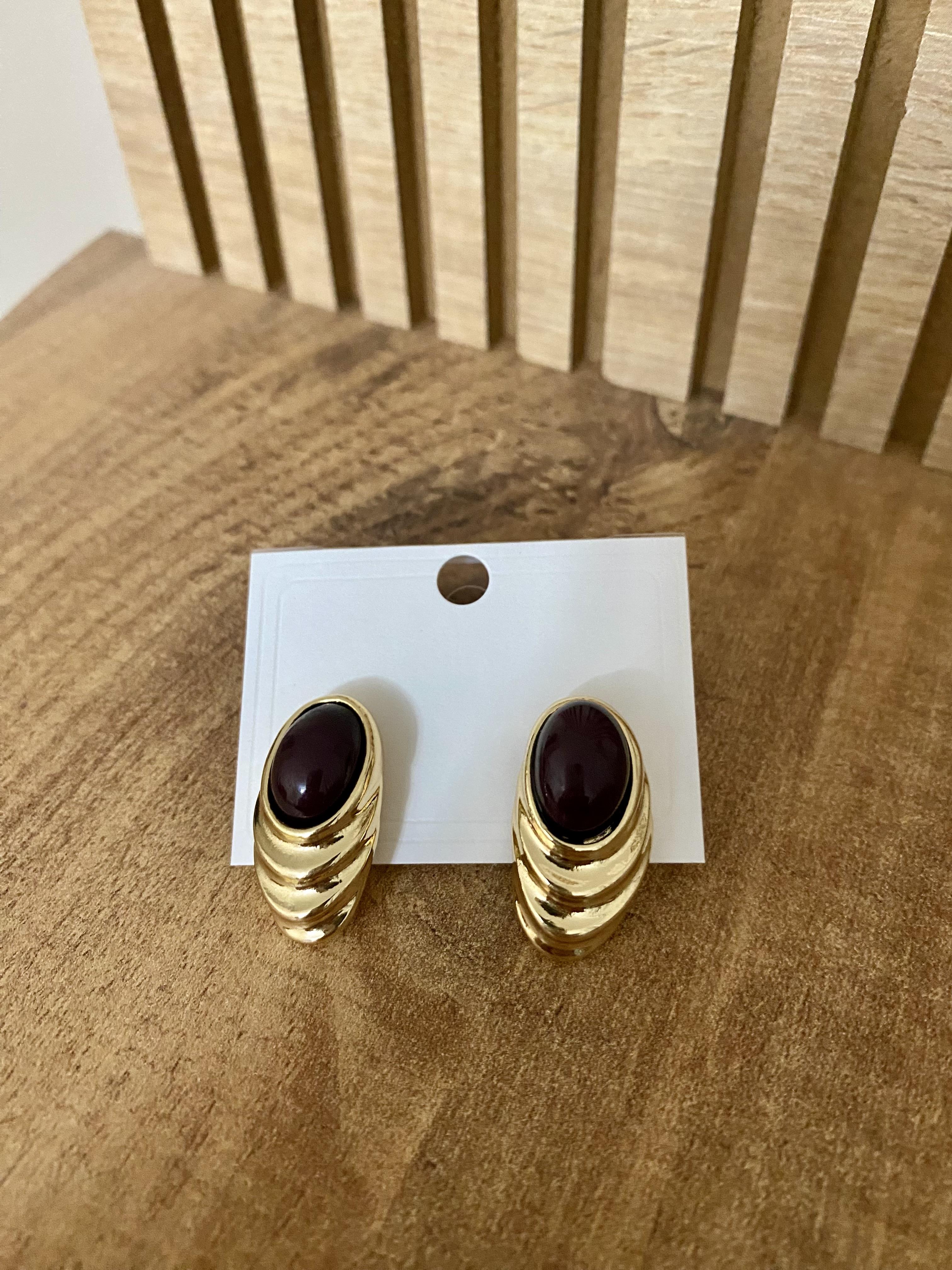 Gold Siyah Taşlı Marka Model Küpe