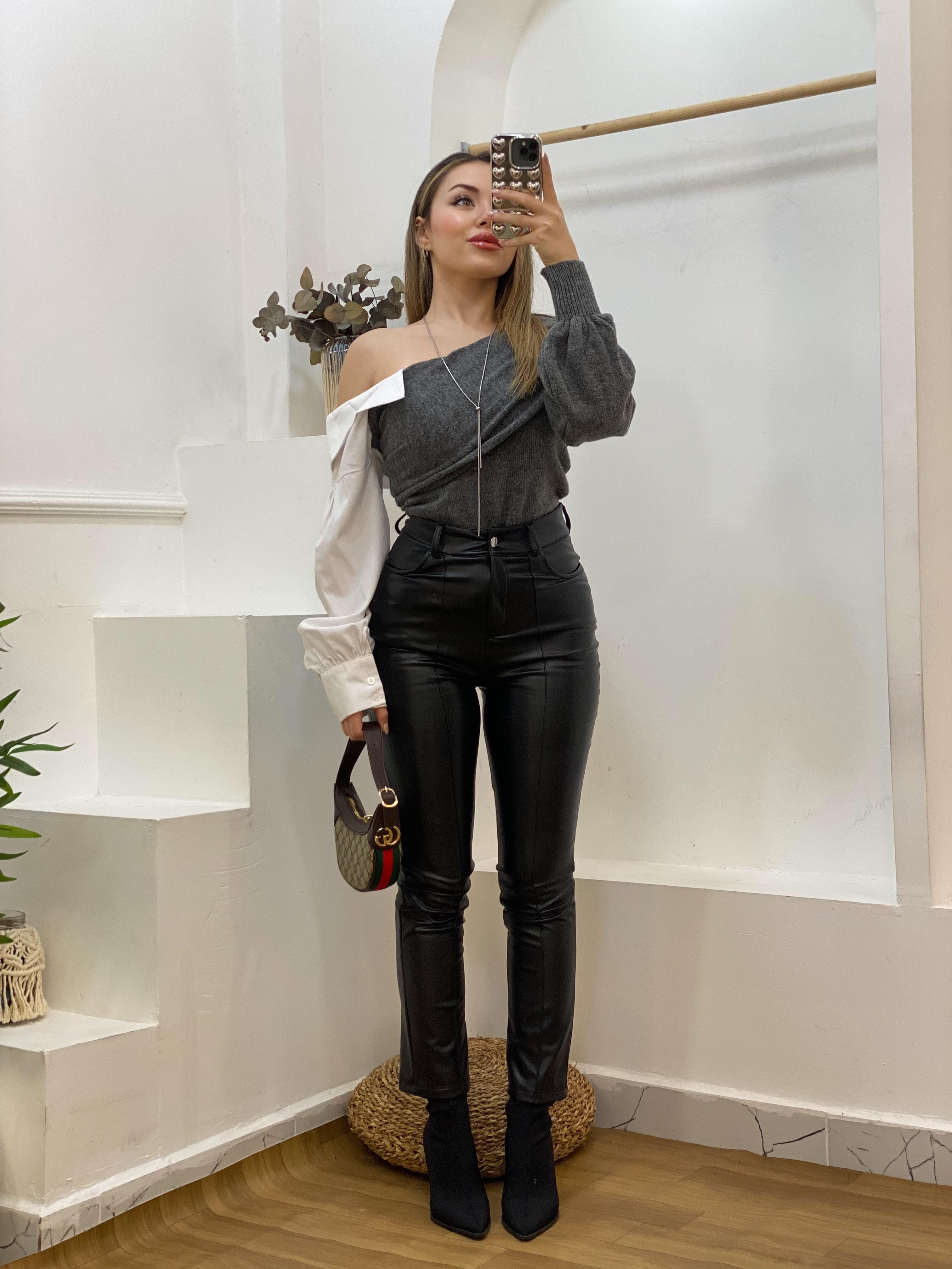 Gri Asimetrik Poplin Yaka Kazak