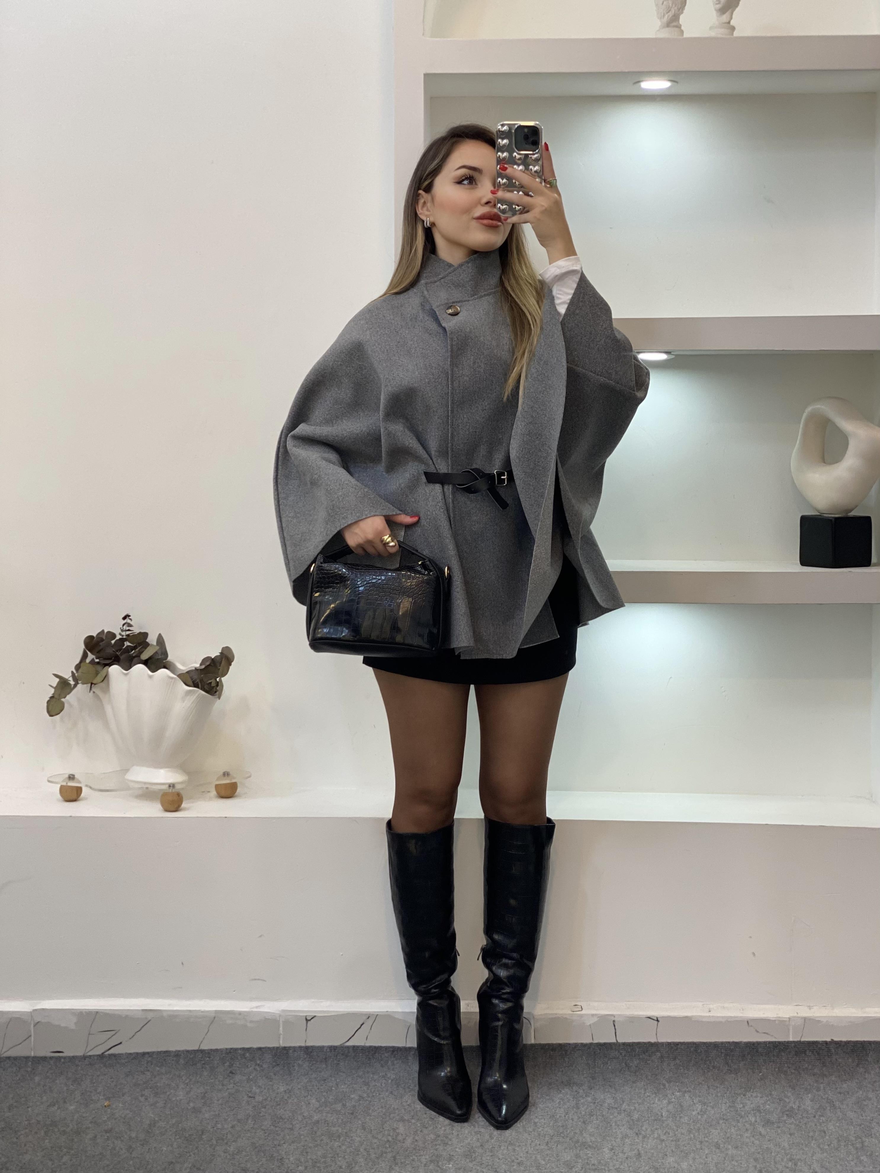 Gri Dik Yaka Kemerli Kaşe Panço