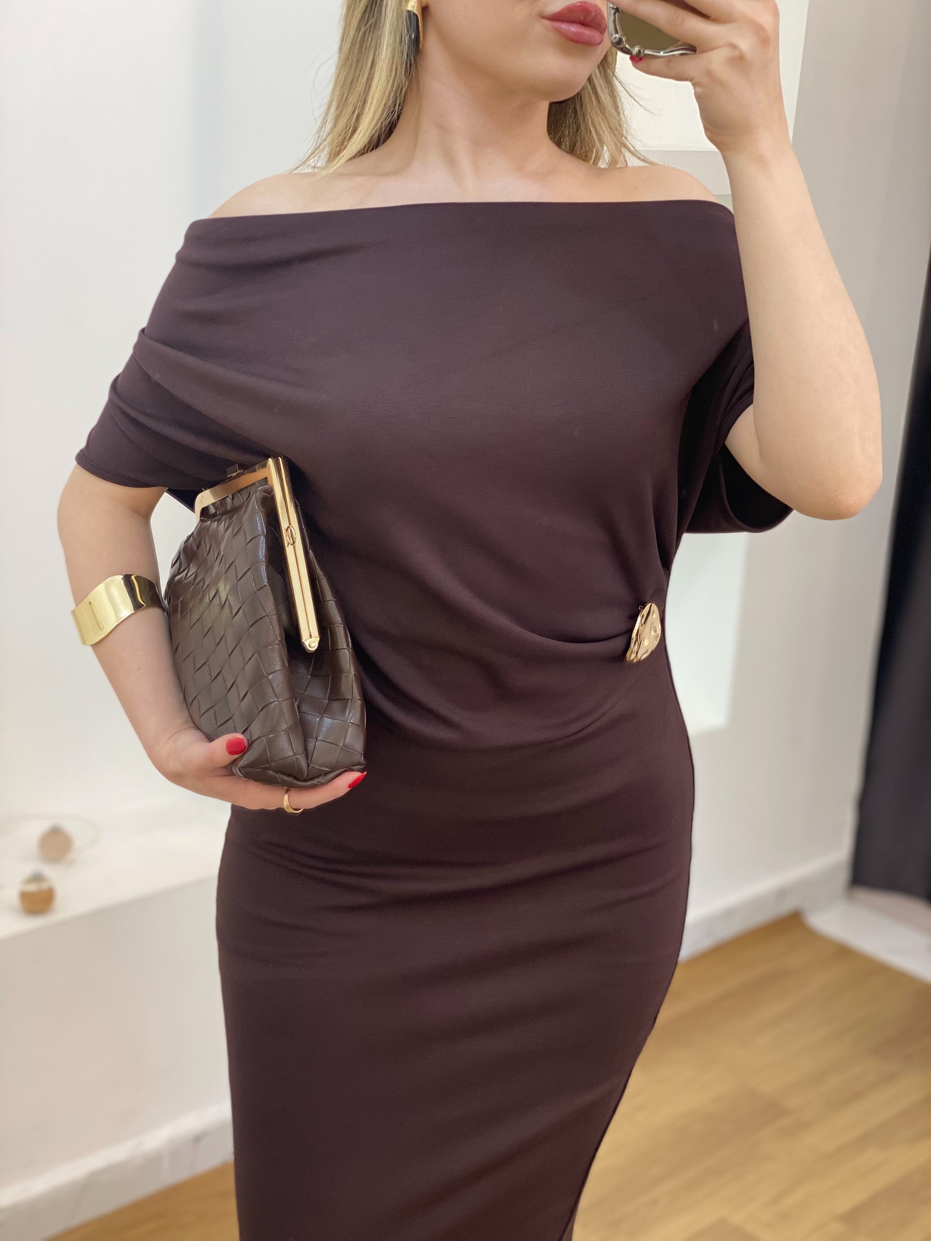 Kahve Gold Broşlu Modal Kumaş Likralı Elbise