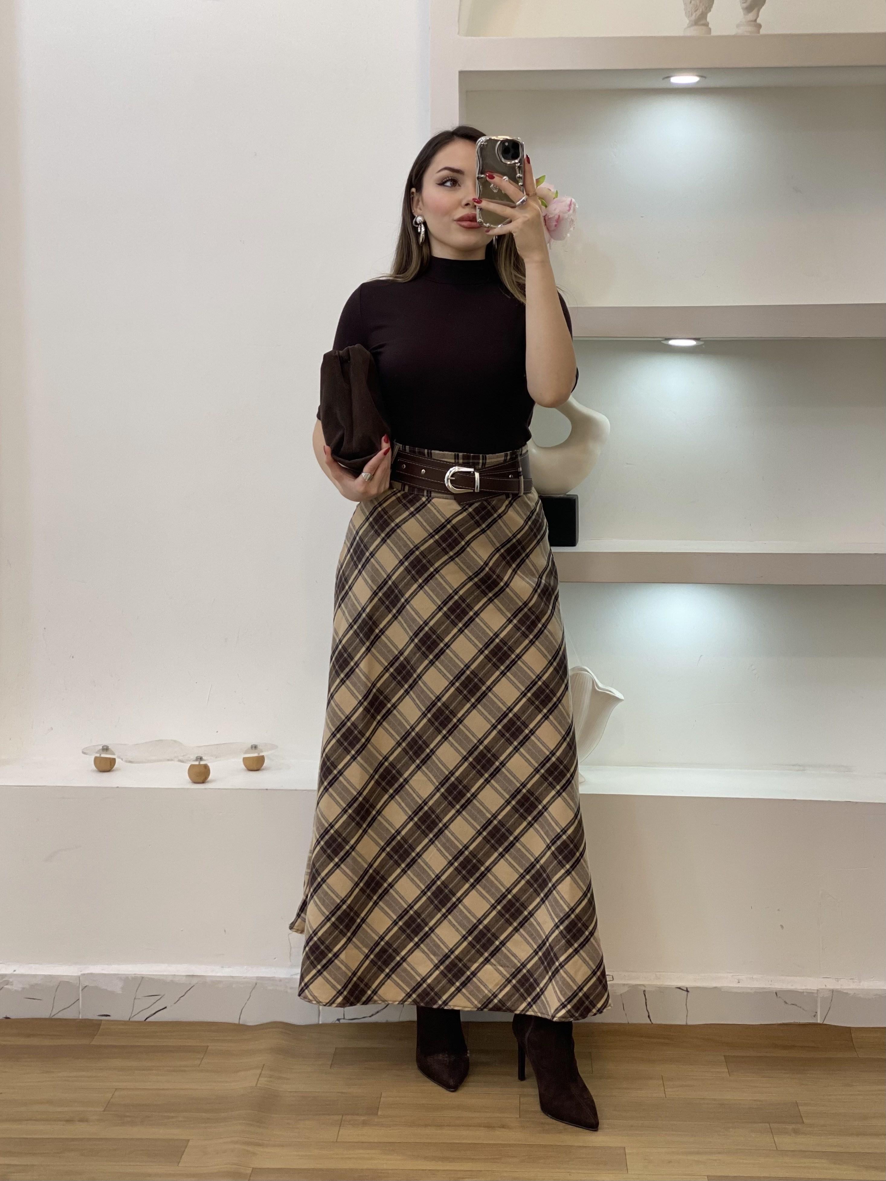 Kahve Kemerli Ekose Desen Dokuma Kumaş Etek