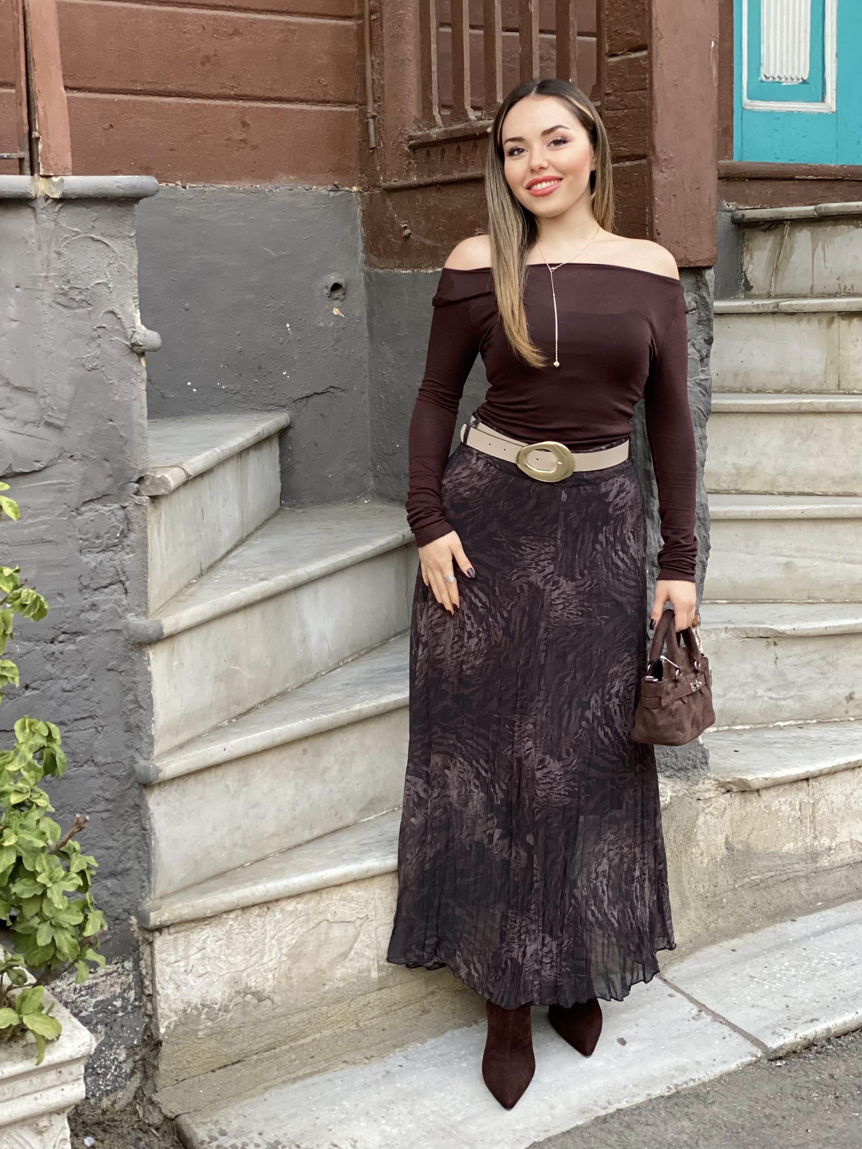 Kahve Kemerli Model Etek