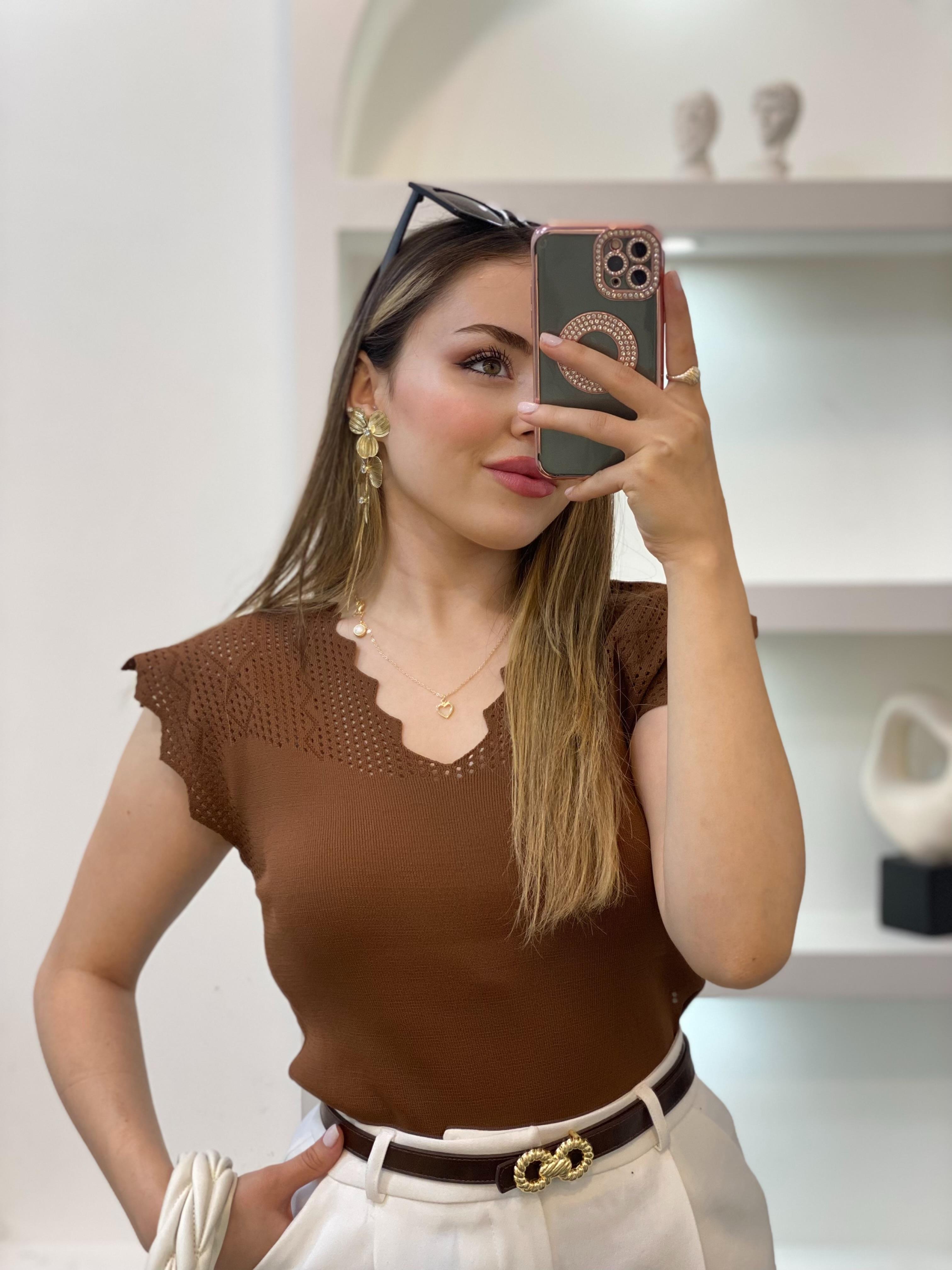 Kahve Kolları Delikli Model Triko Bluz
