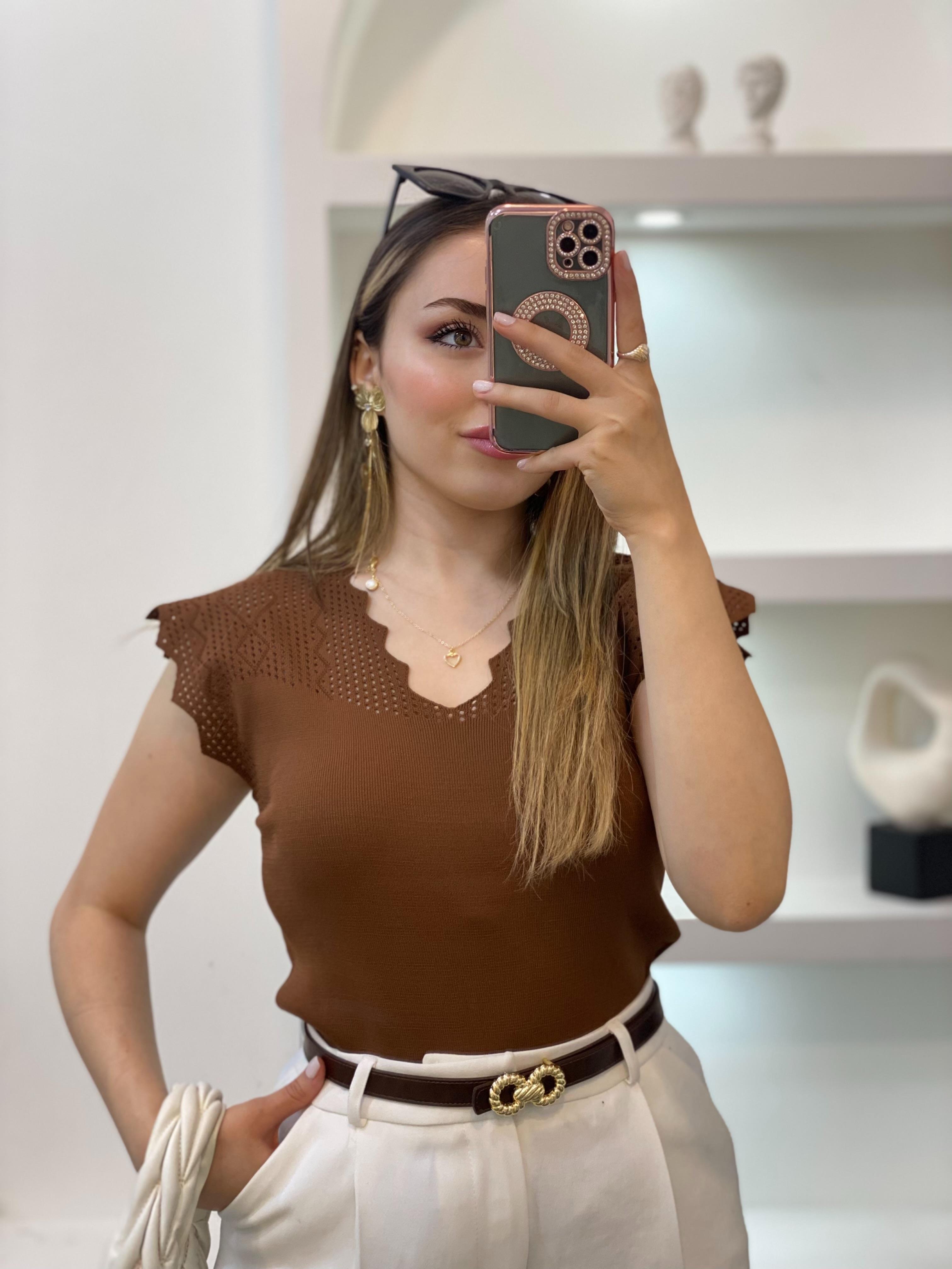 Kahve Kolları Delikli Model Triko Bluz