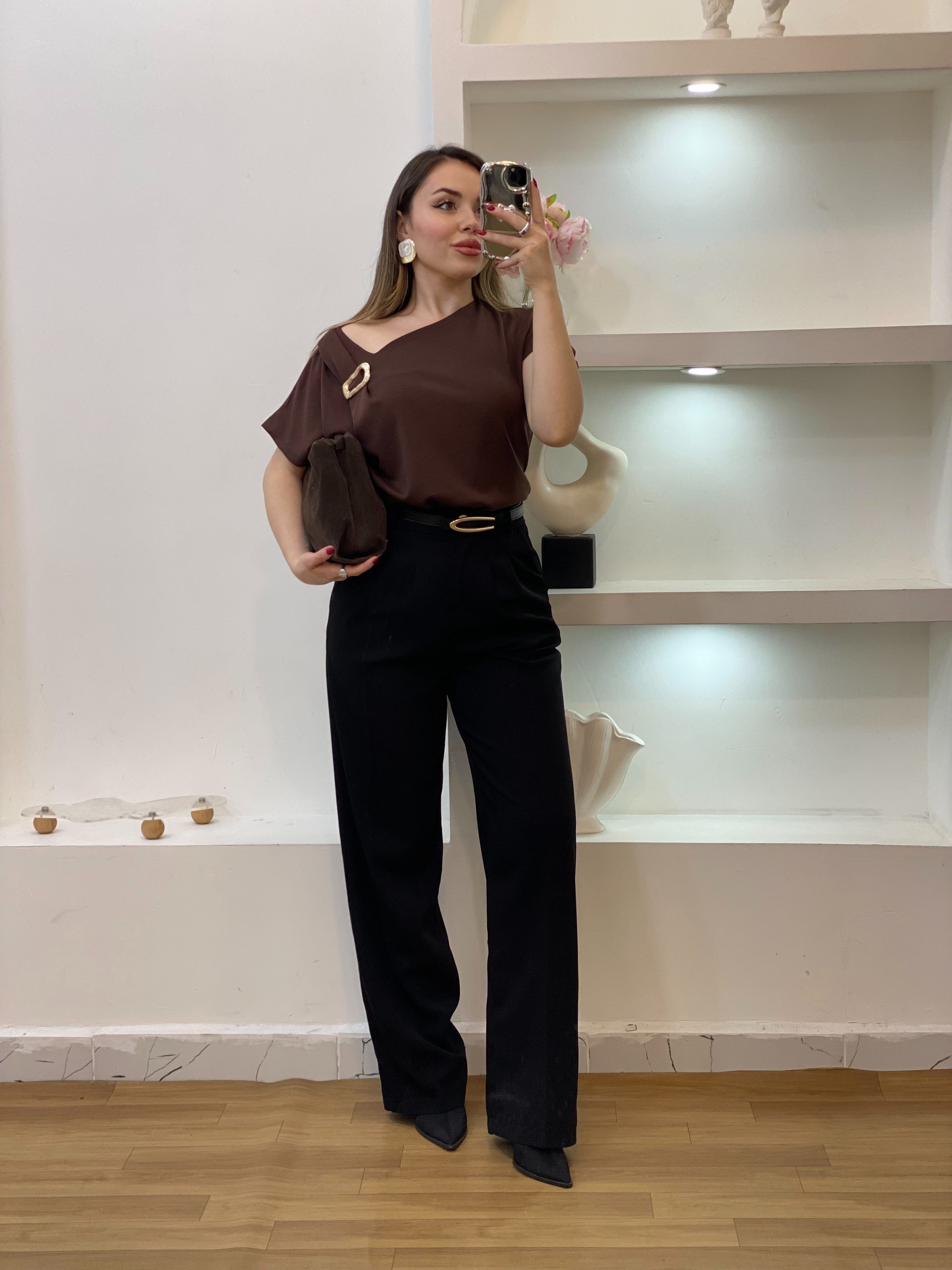 Kahve Omuz Gold Çıkarılabilir Broşlu Modal Bluz
