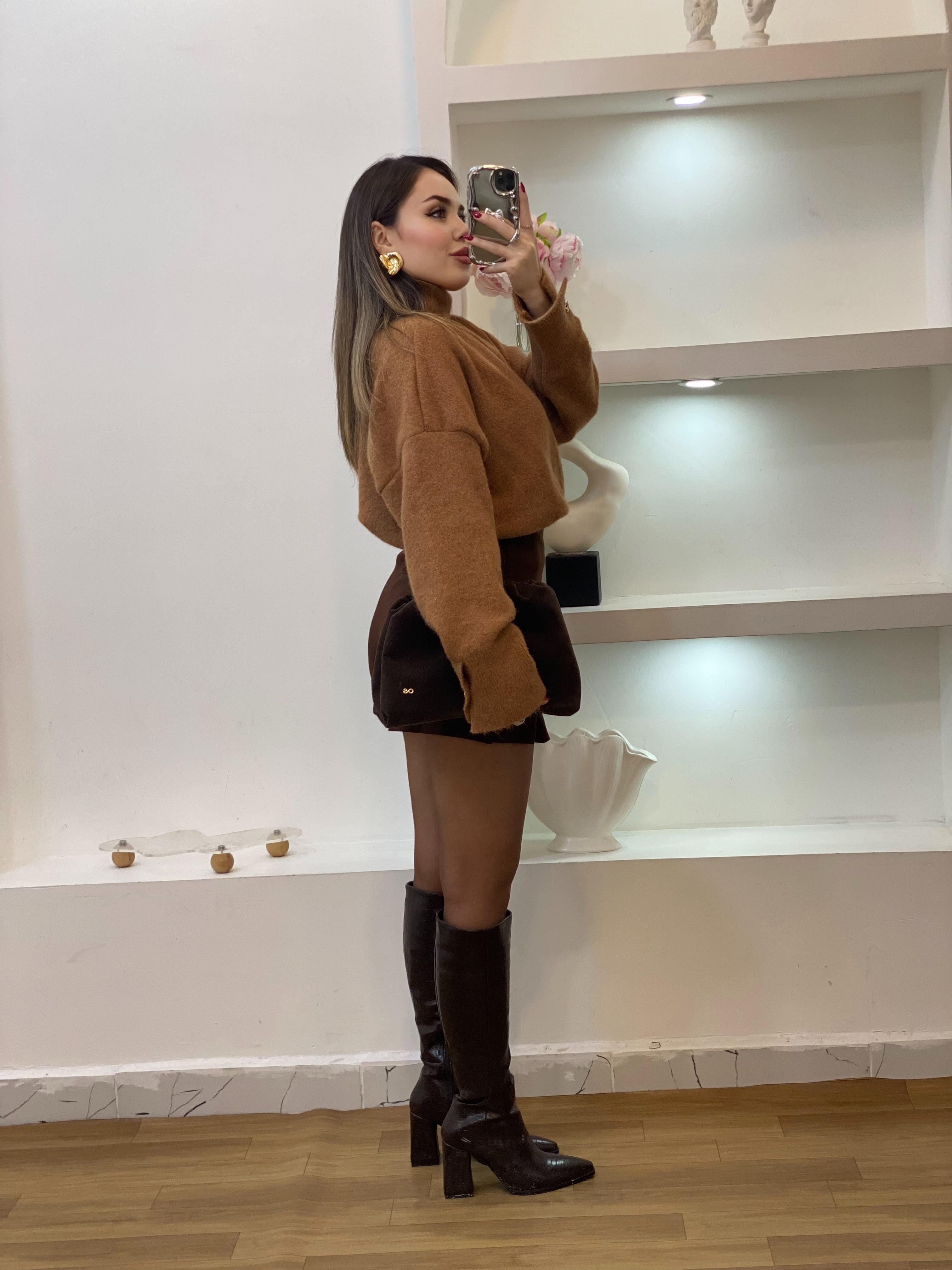 Kahve Omuz Gold Düğmeli Kazak