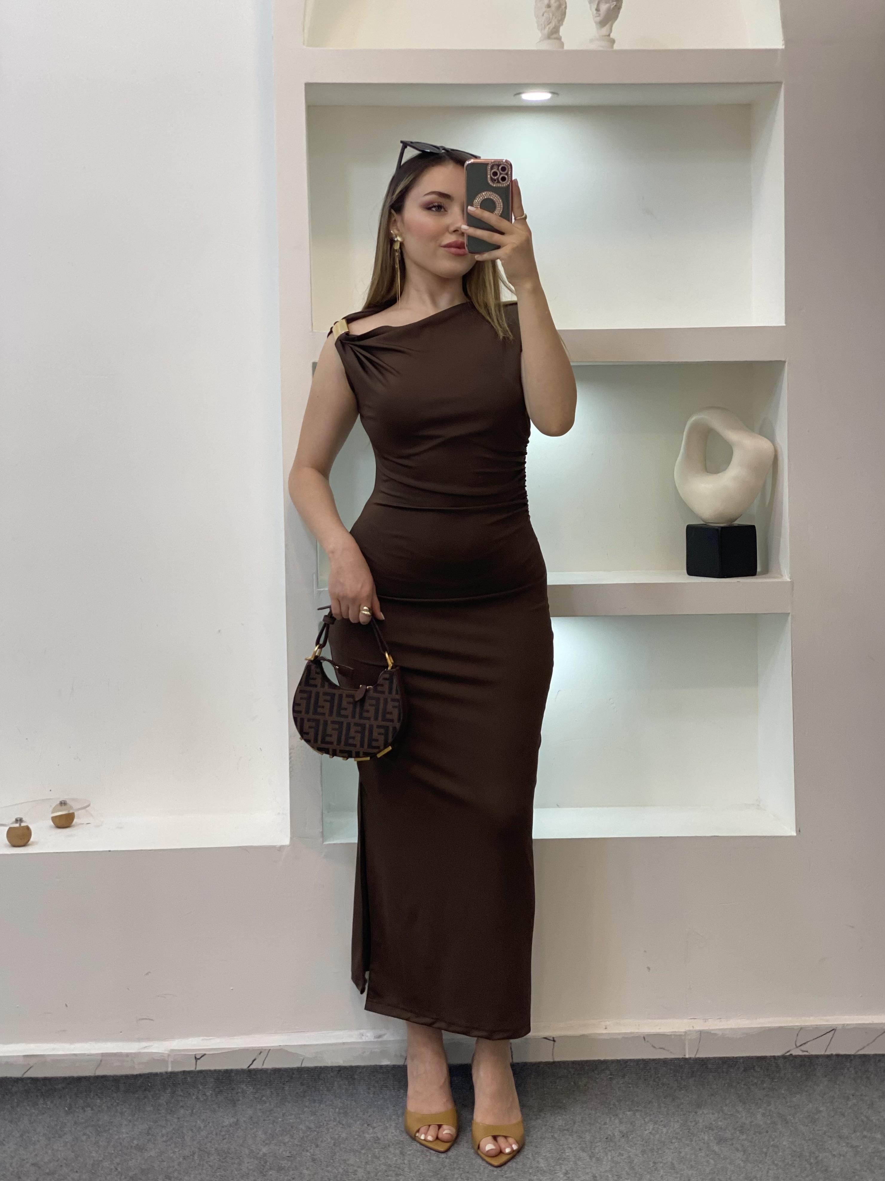 Kahve Omuz Gold Tokalı Elbise