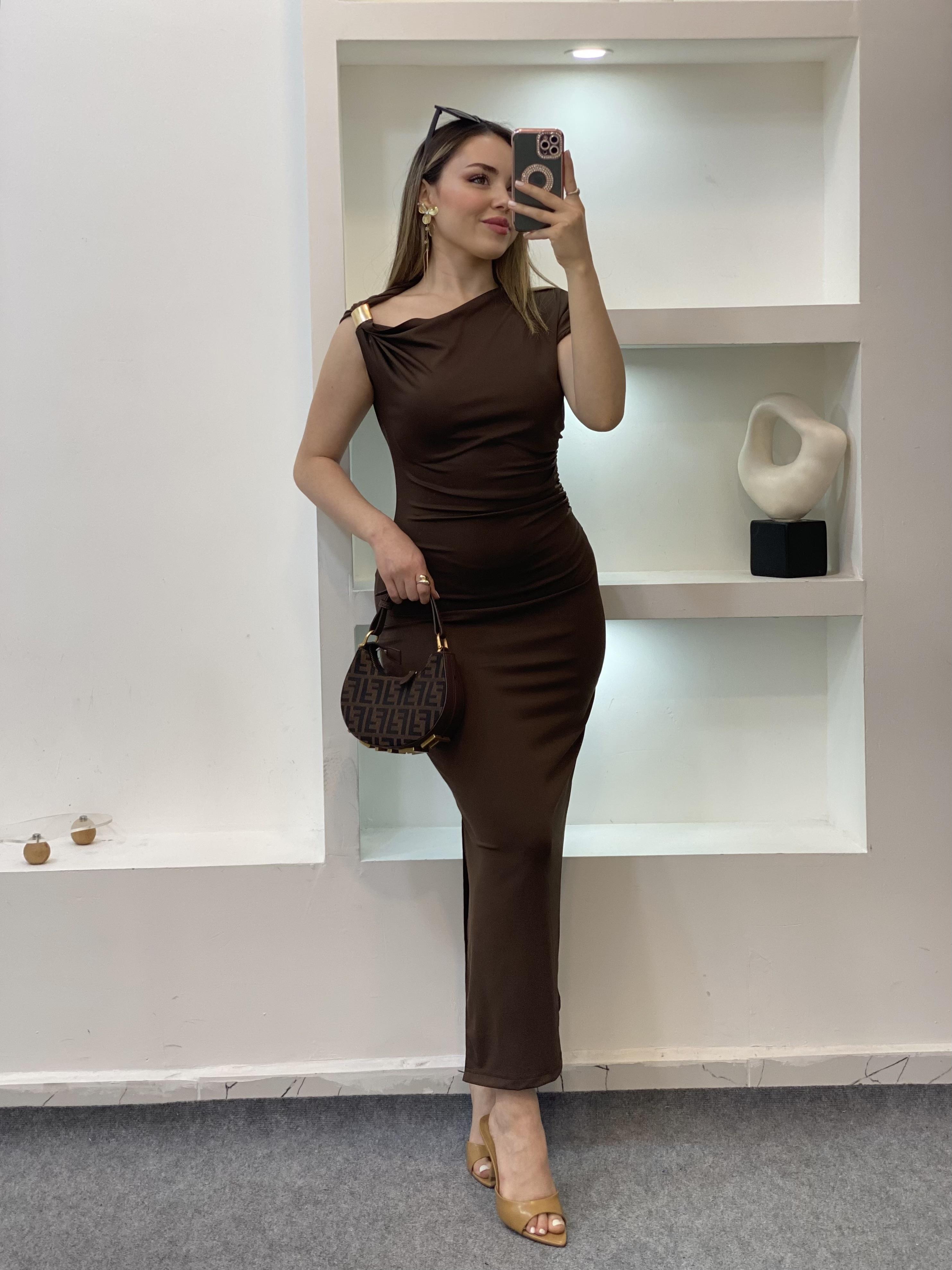 Kahve Omuz Gold Tokalı Elbise
