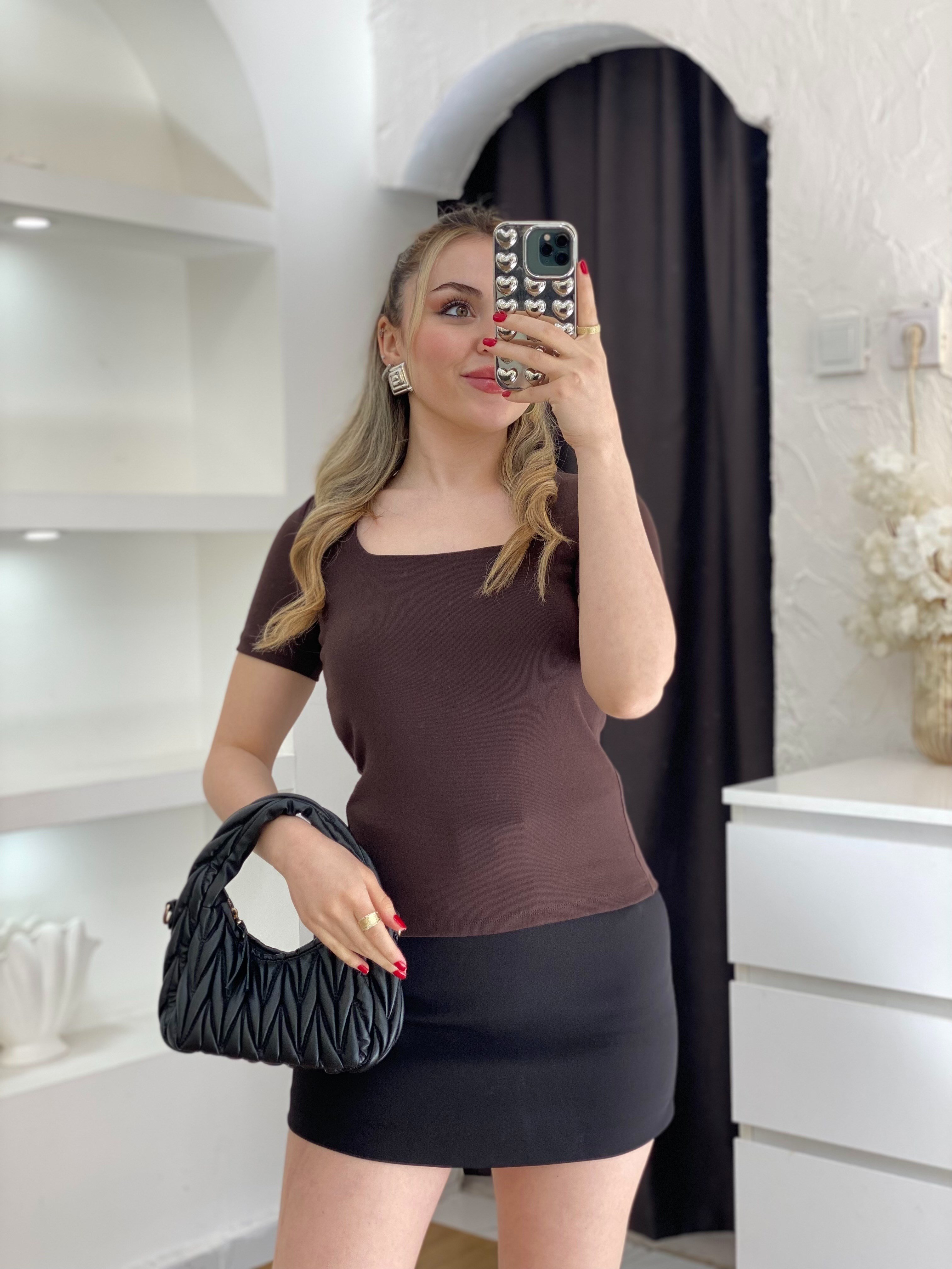 Kahve Sandık Yaka Kısa Kol Basic Bluz