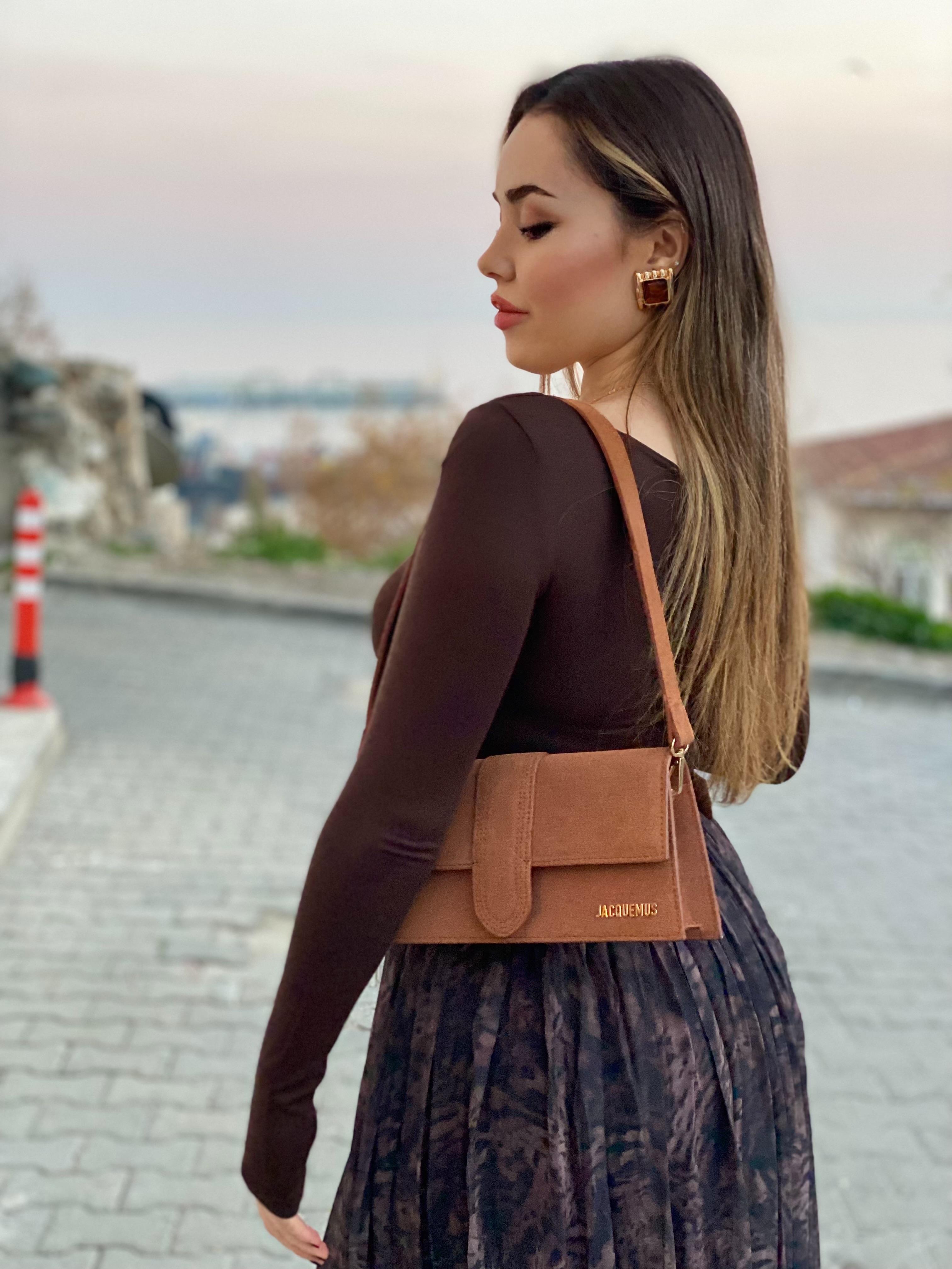 Kahve Yaka Düğüm Detaylı Bluz