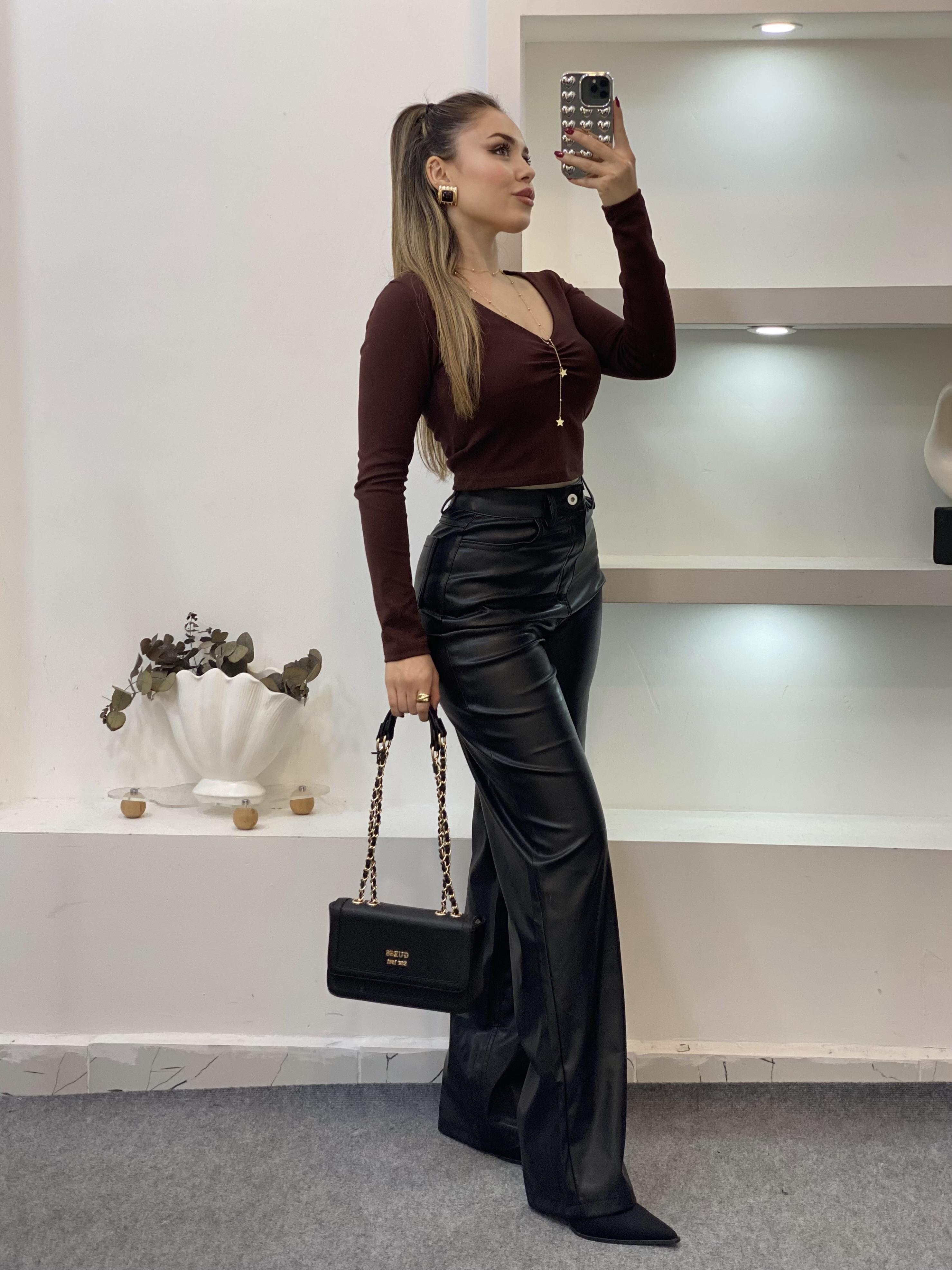 Kahve Yakası Büzgülü Basic Bluz