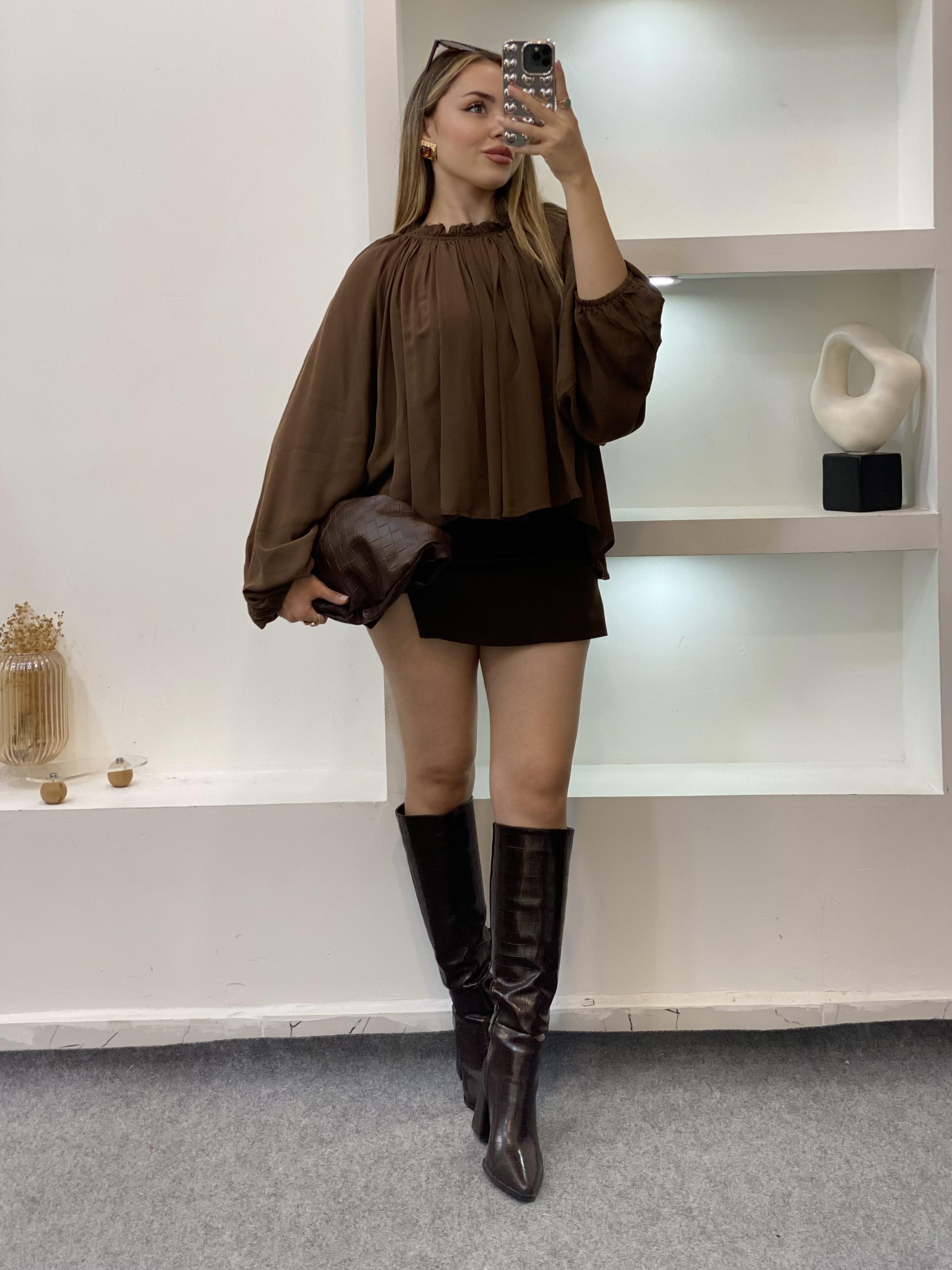 Kahve Yakası Büzgülü Premium Seri Şifon Bluz