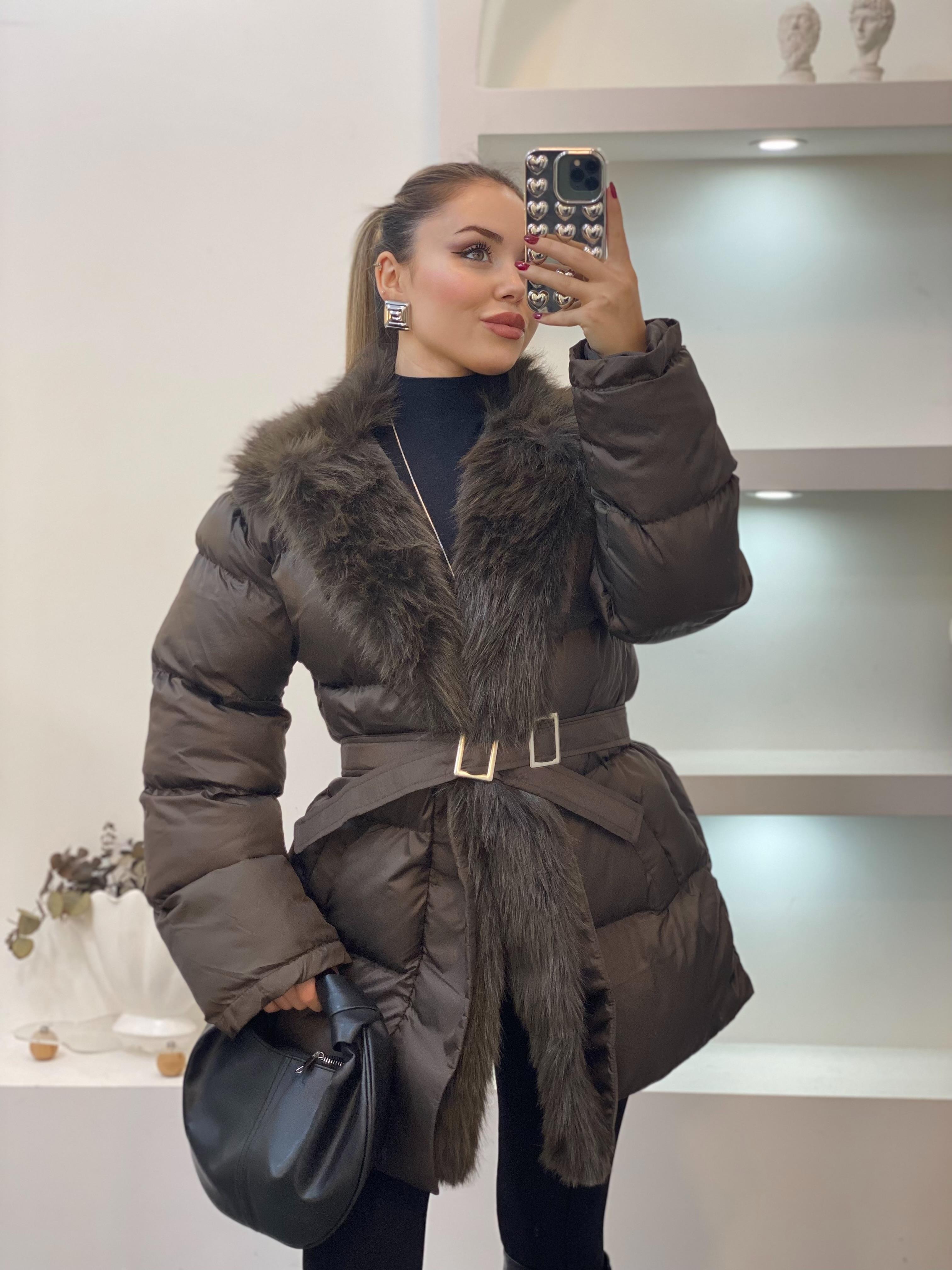 Kahve Yakası Kürklü Kemerli Model Şişme Mont