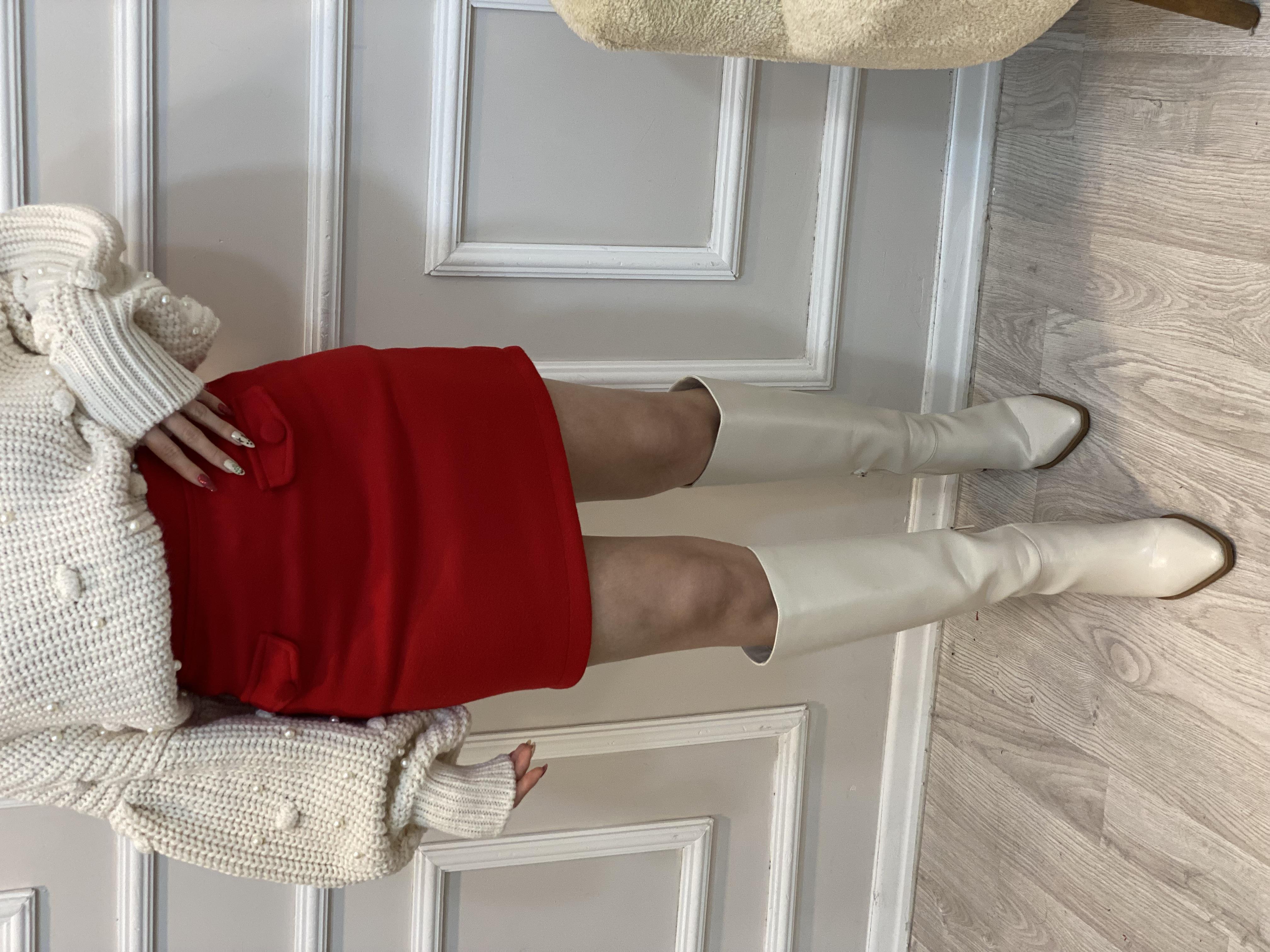 Kırmızı Kaşe Etek