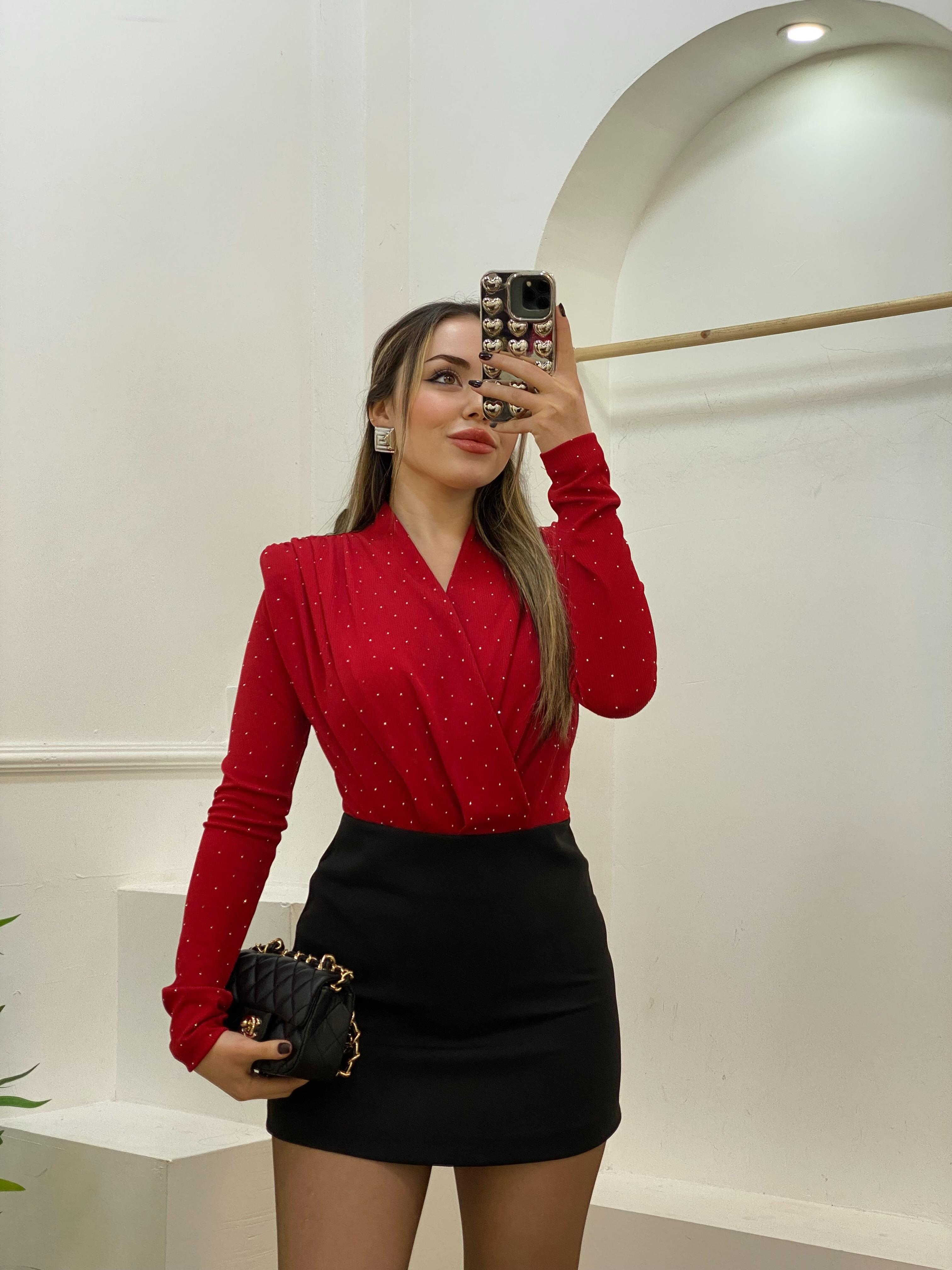 Kırmızı Ön Ve Arkası Taşlı Bodysuit