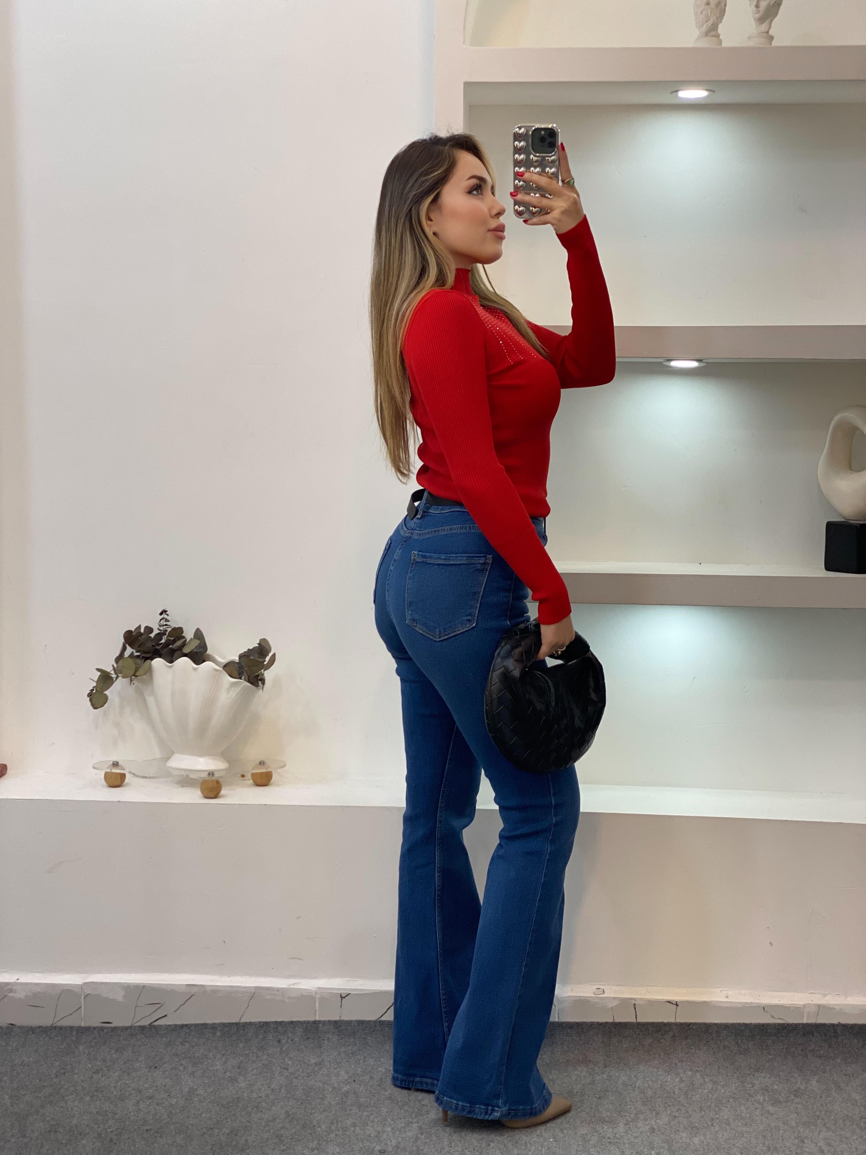 Kırmızı Parıltılı Taşlı Boğazlı Triko Bluz