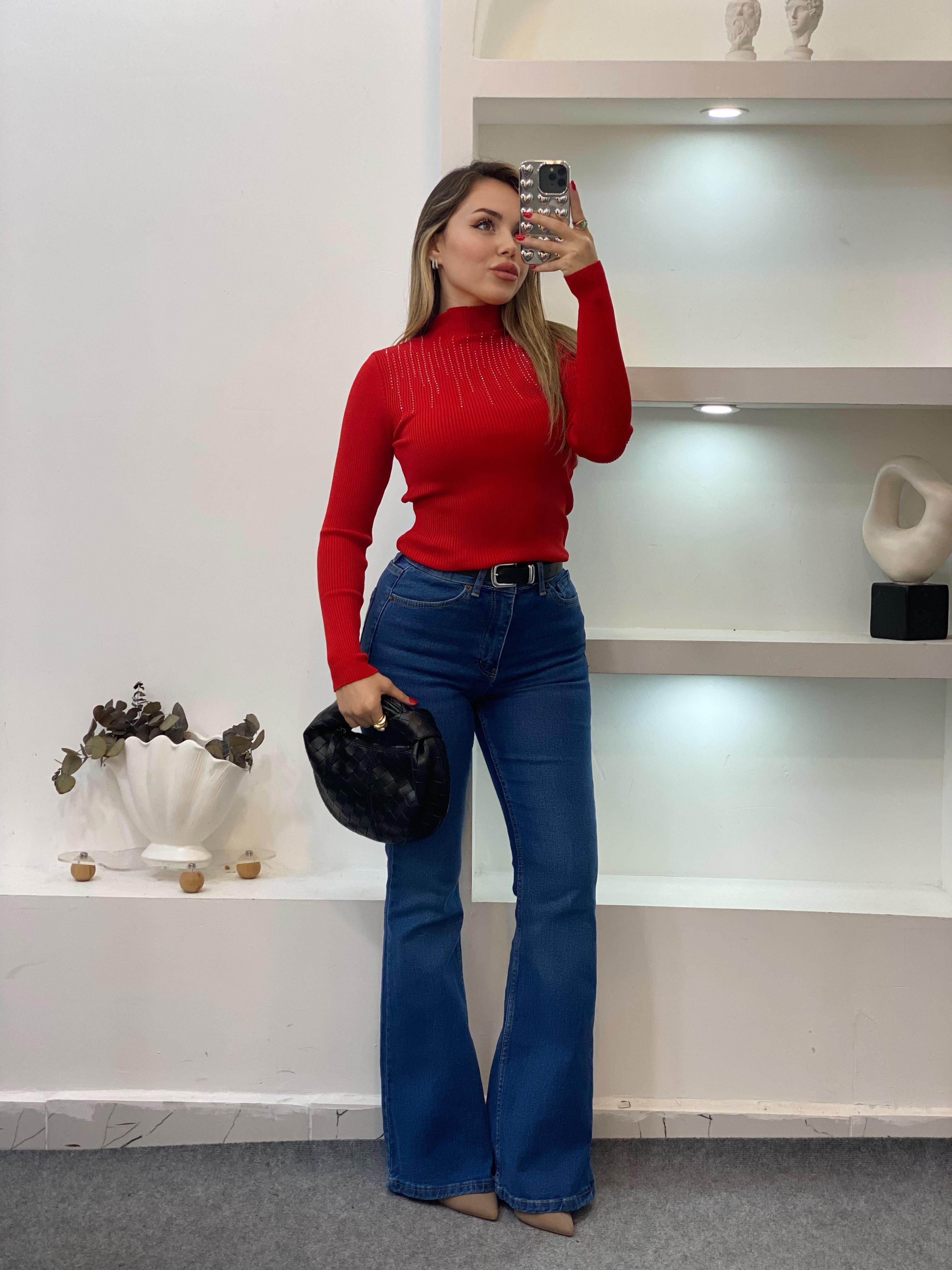 Kırmızı Parıltılı Taşlı Boğazlı Triko Bluz