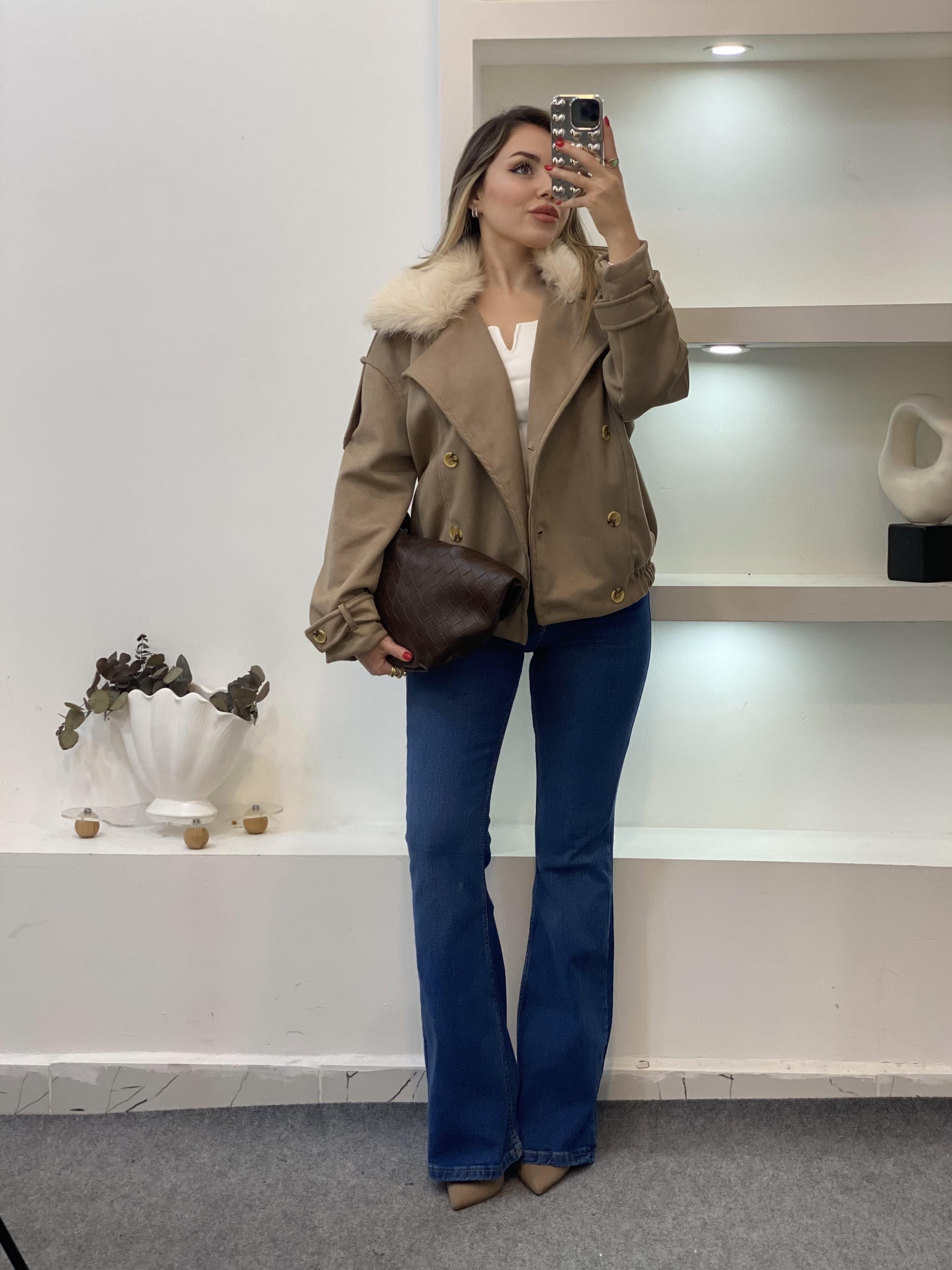 Koyu Bej Yaka Kürklü Süet Ceket