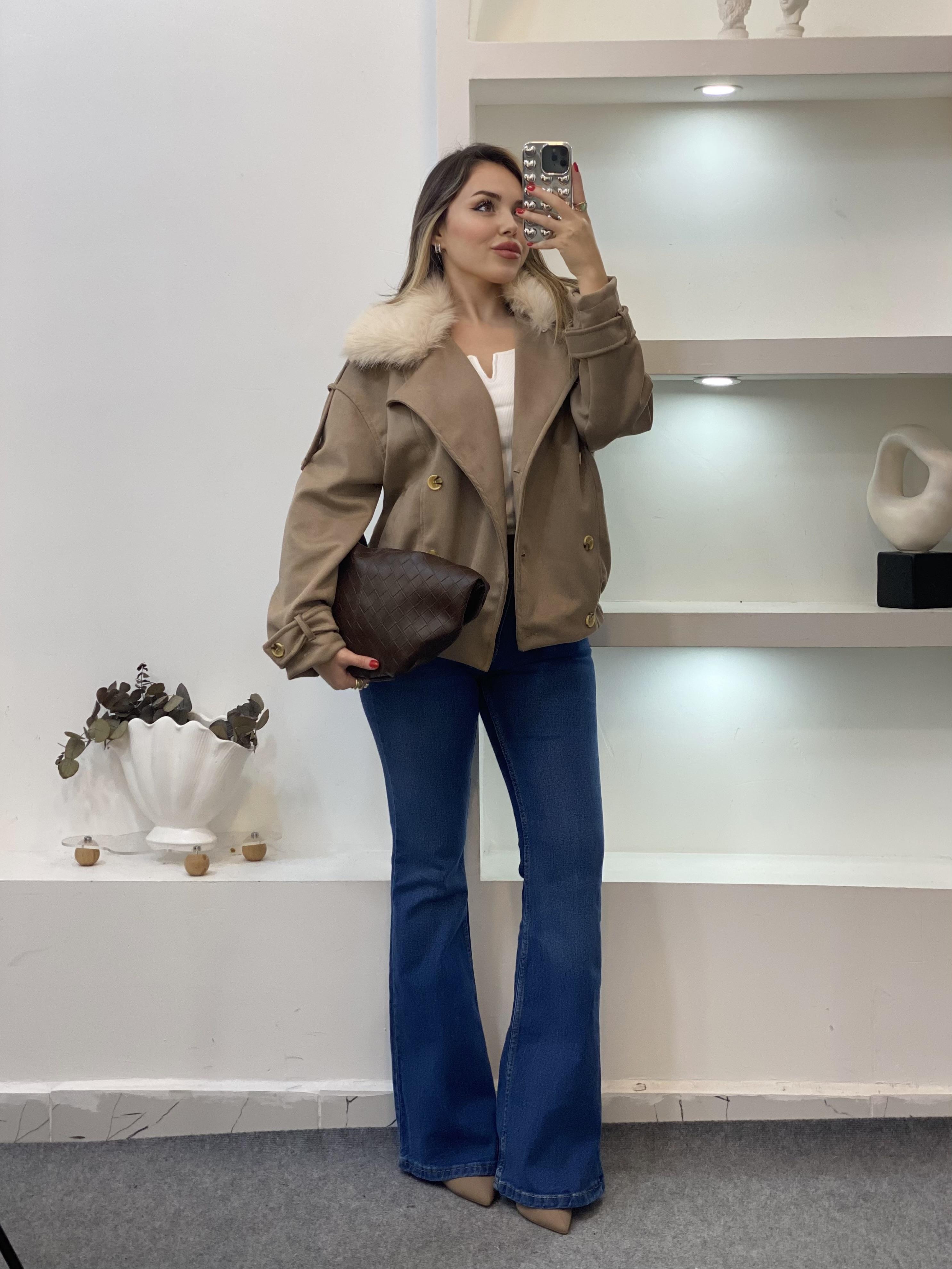 Koyu Bej Yaka Kürklü Süet Ceket