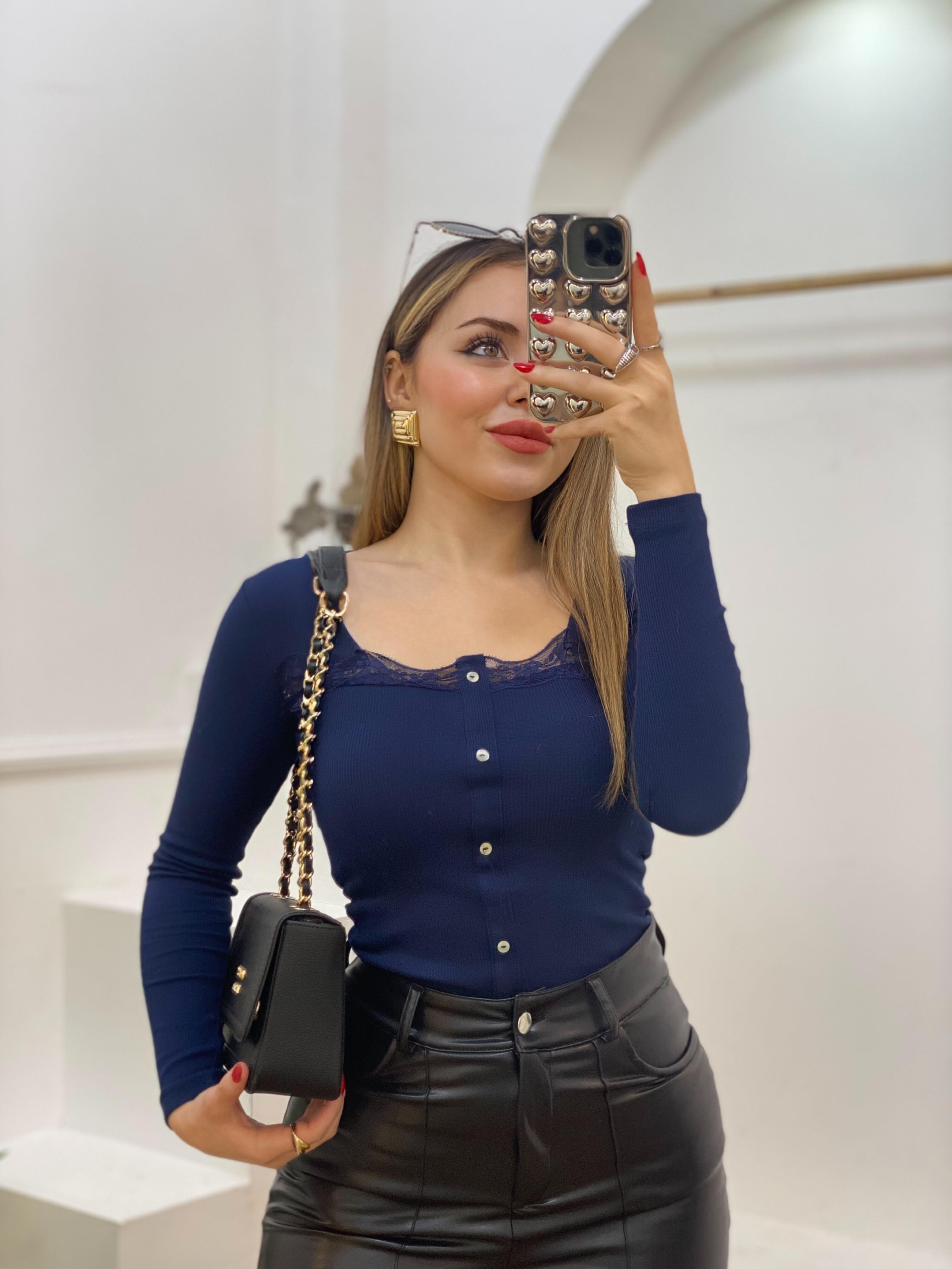 Lacivert Dantel Detay Fitilli Basic Bluz