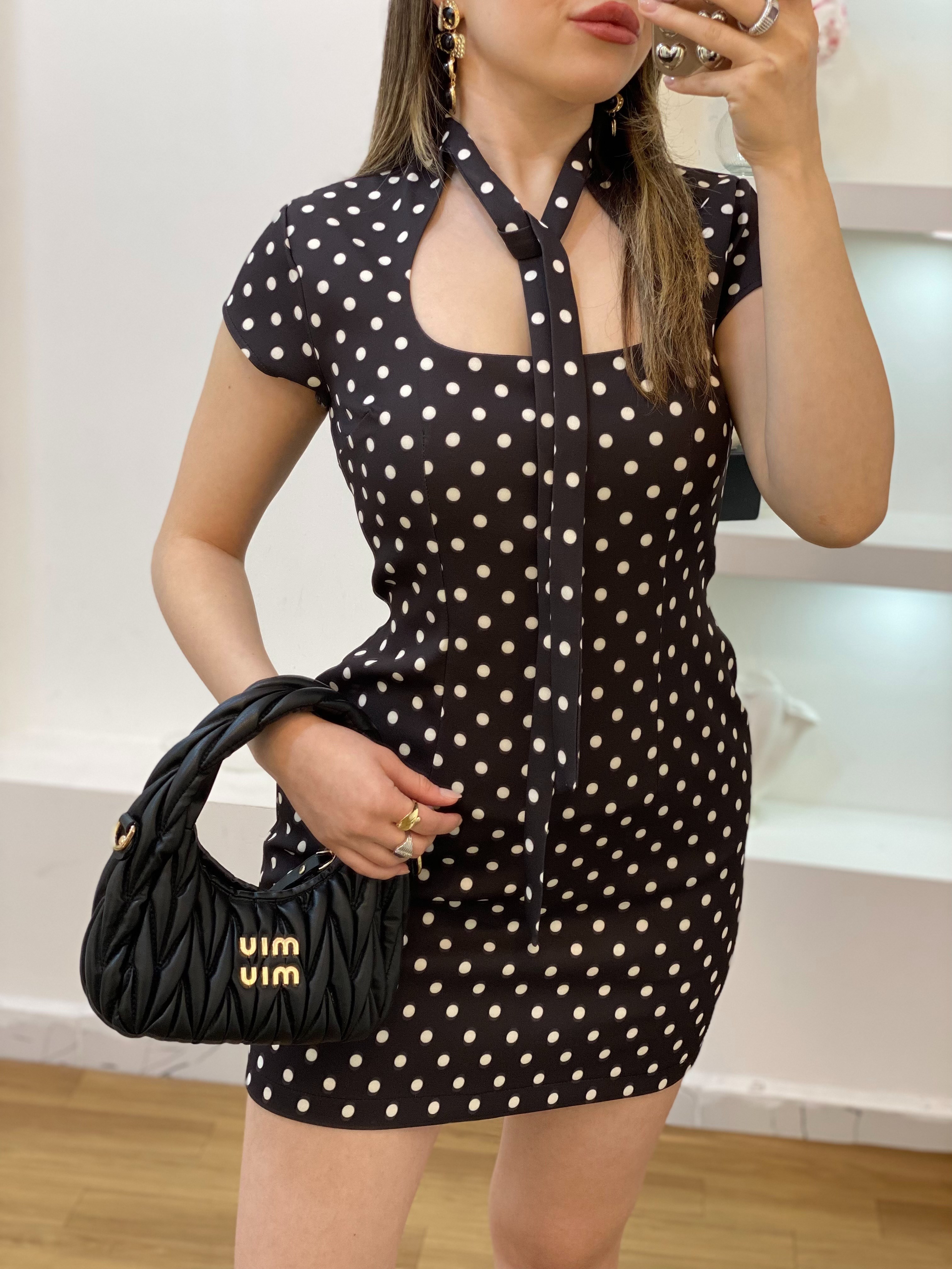 Marka Model Puantiyeli Elbise