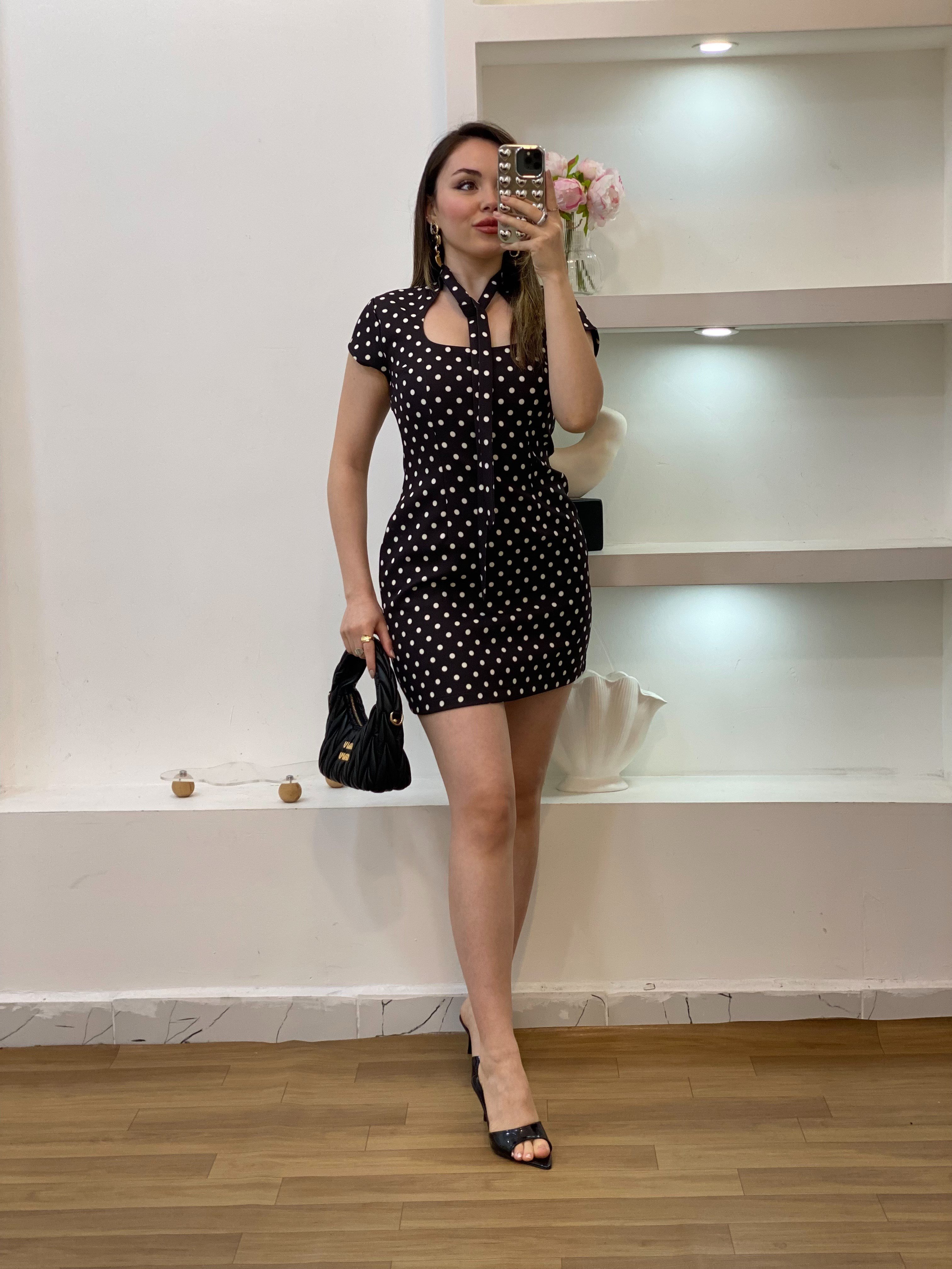 Marka Model Puantiyeli Elbise