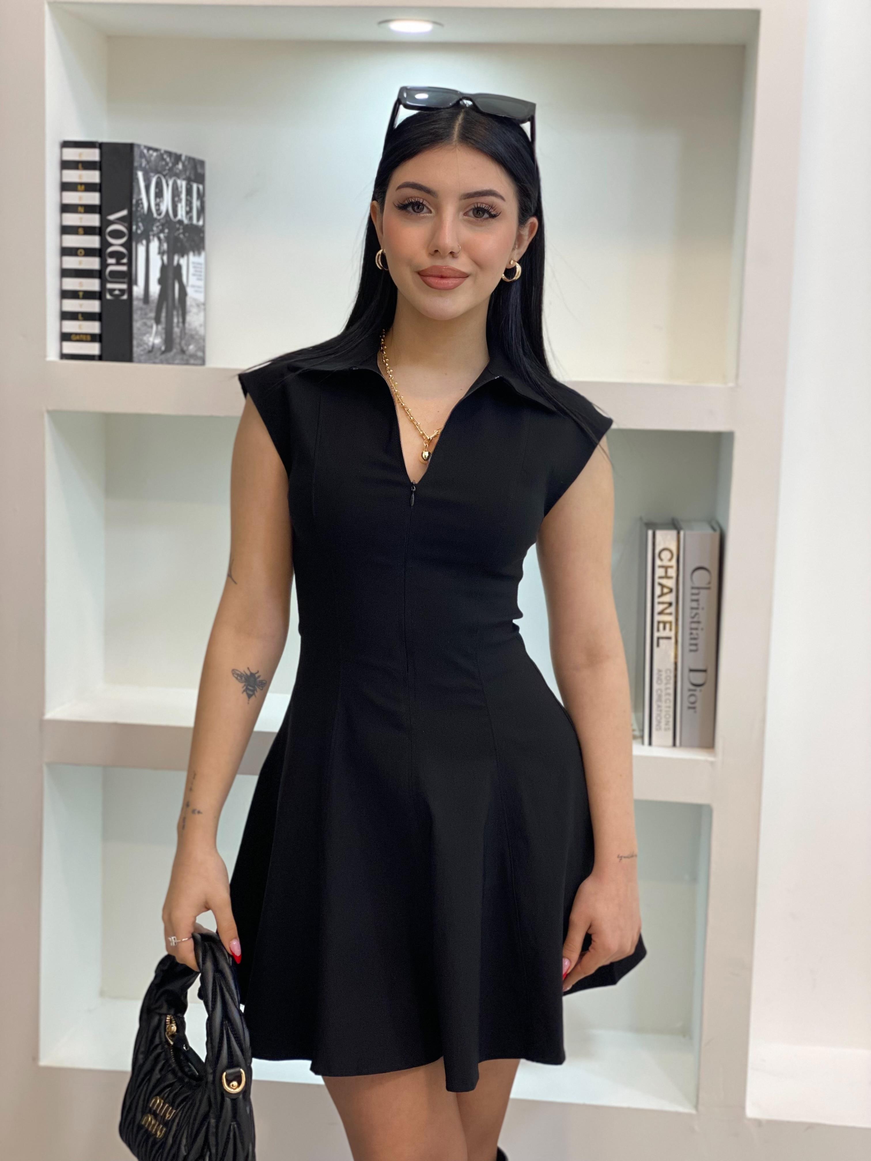 Marka Siyah Fermuarlı Model Volanlı Elbise