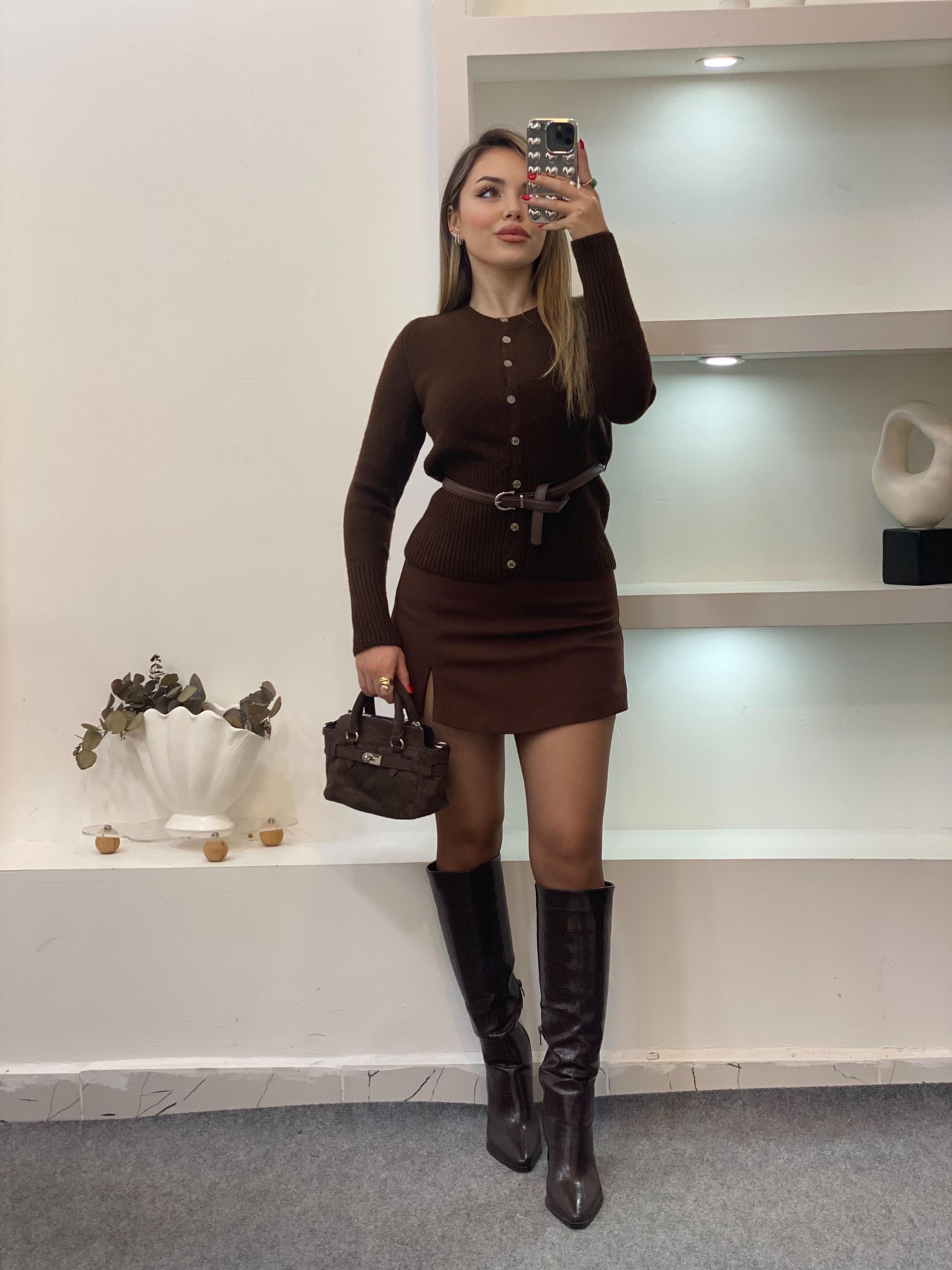 Nisan Marka Kahve Premium  Kemerli Hırka