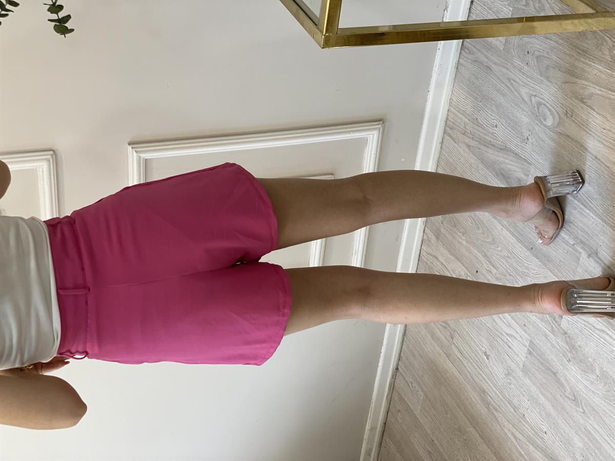 Pembe Linda Şort