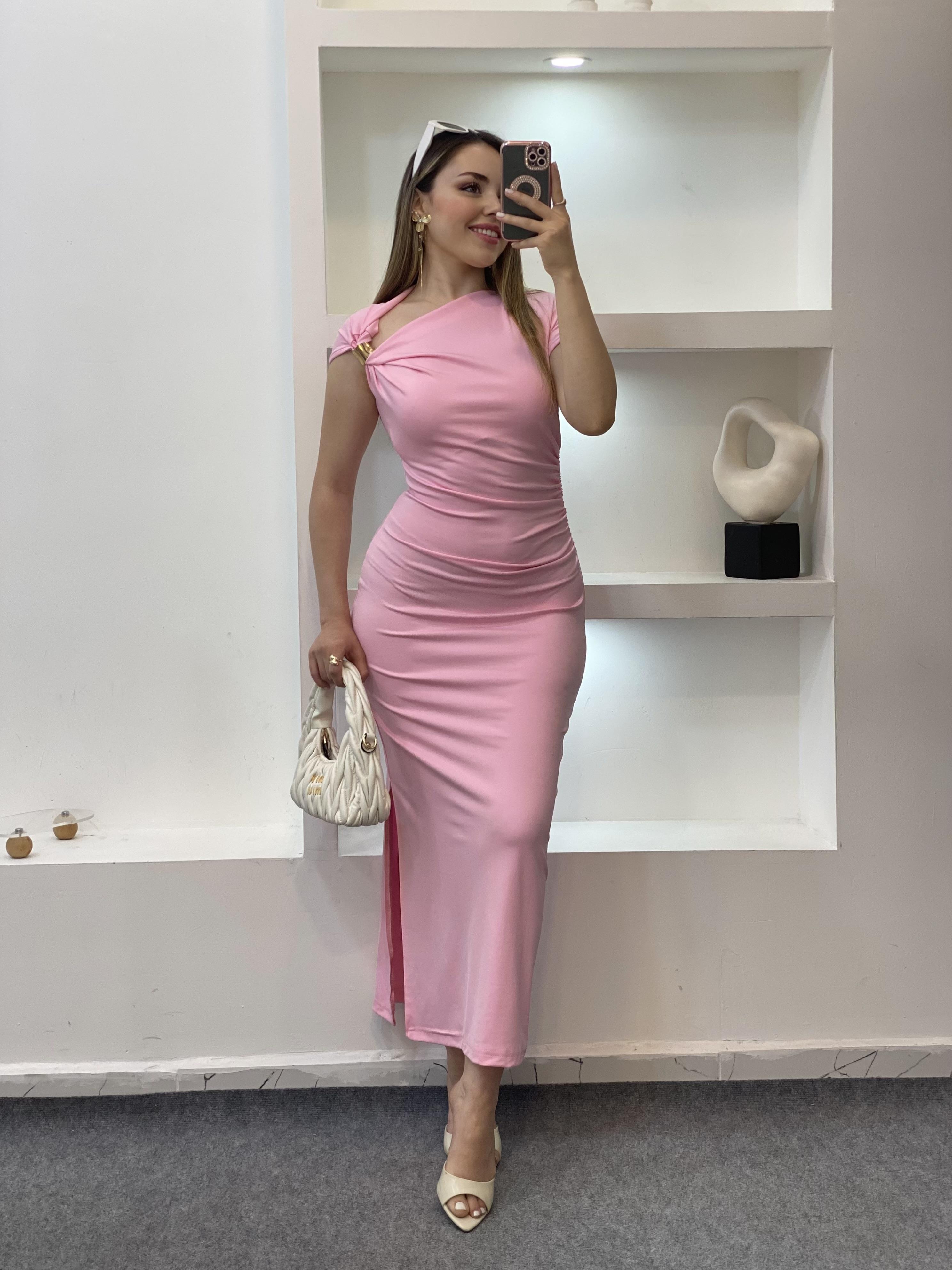 Pembe Omuz Gold Tokalı Elbise