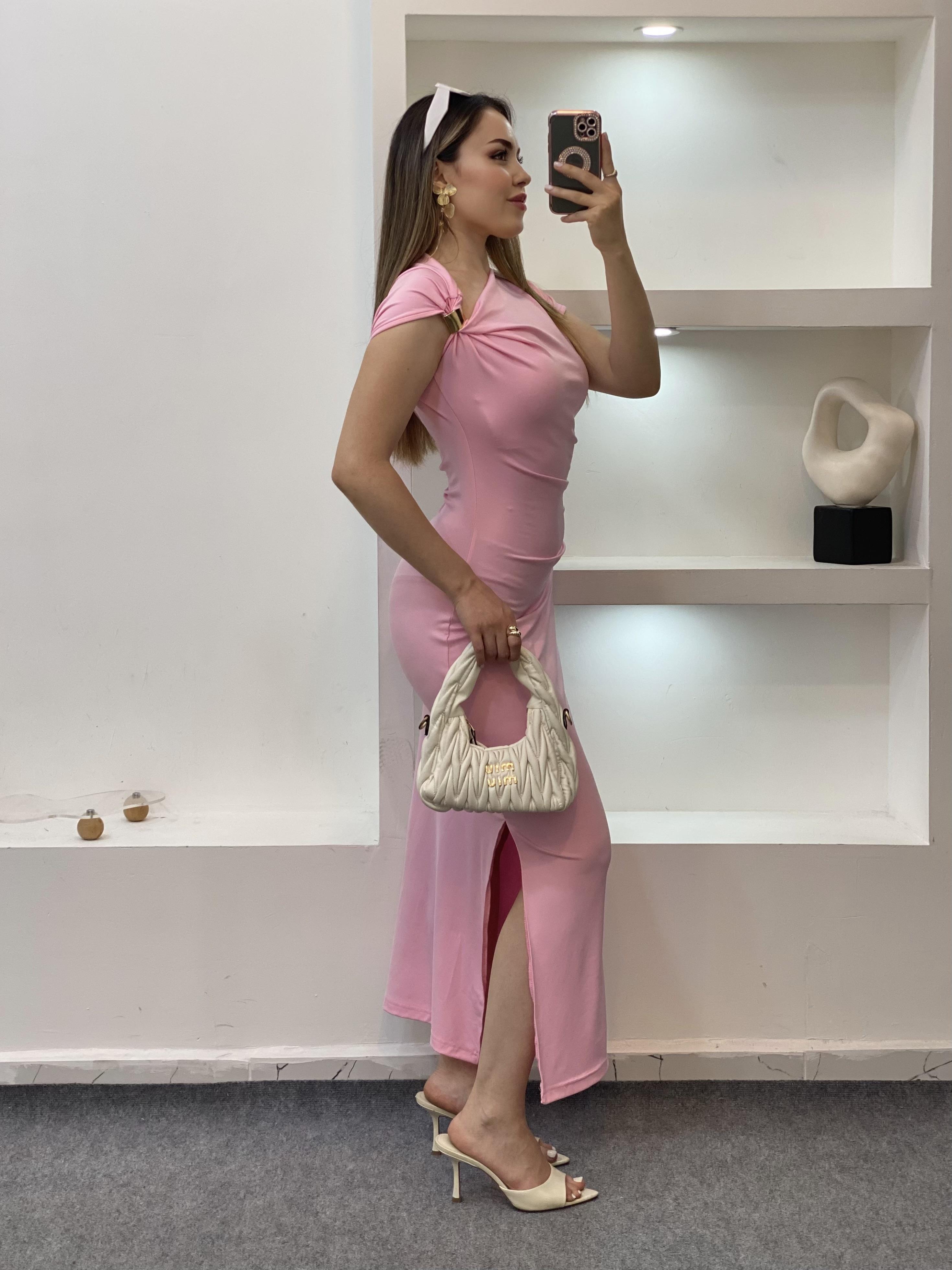 Pembe Omuz Gold Tokalı Elbise