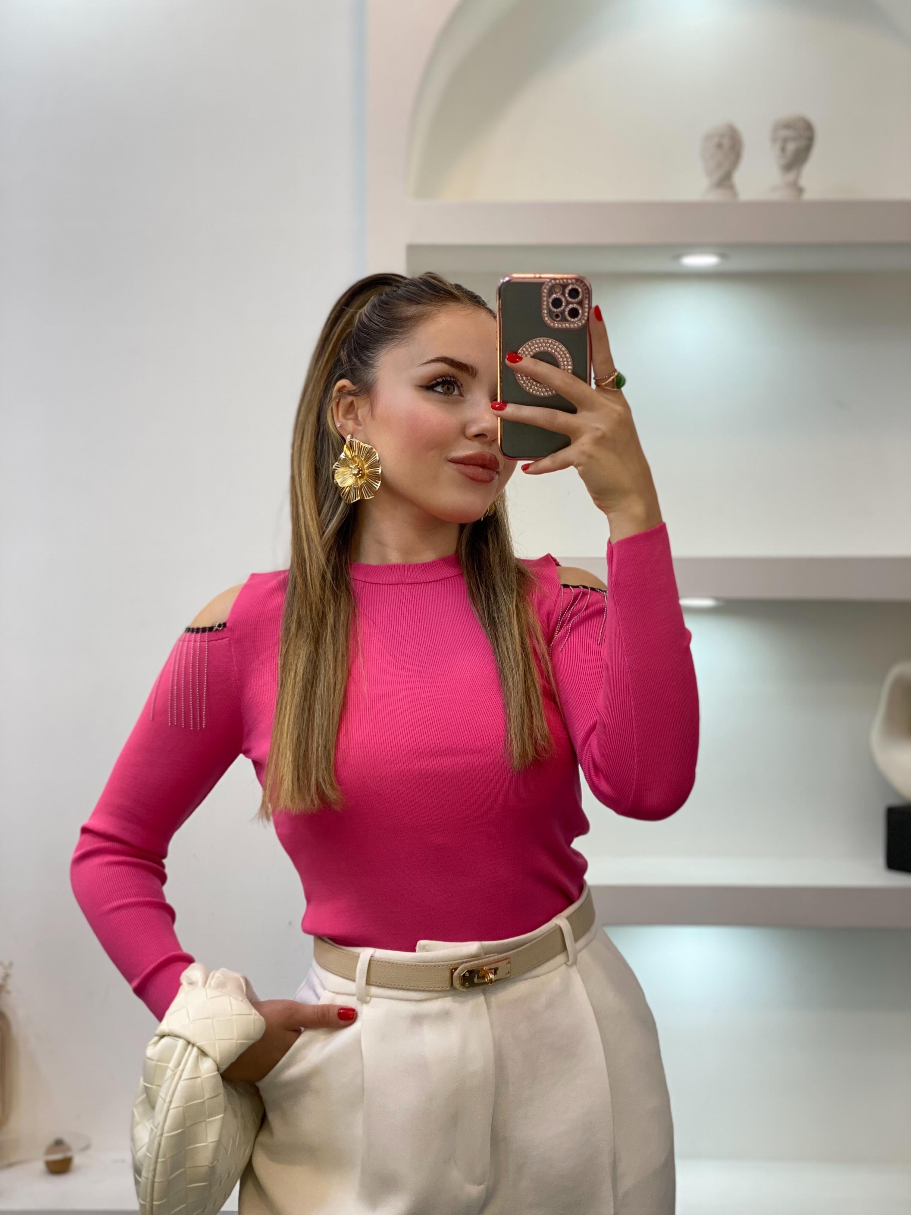 Pembe Omuzları Pencereli Zincir Dikimli Triko