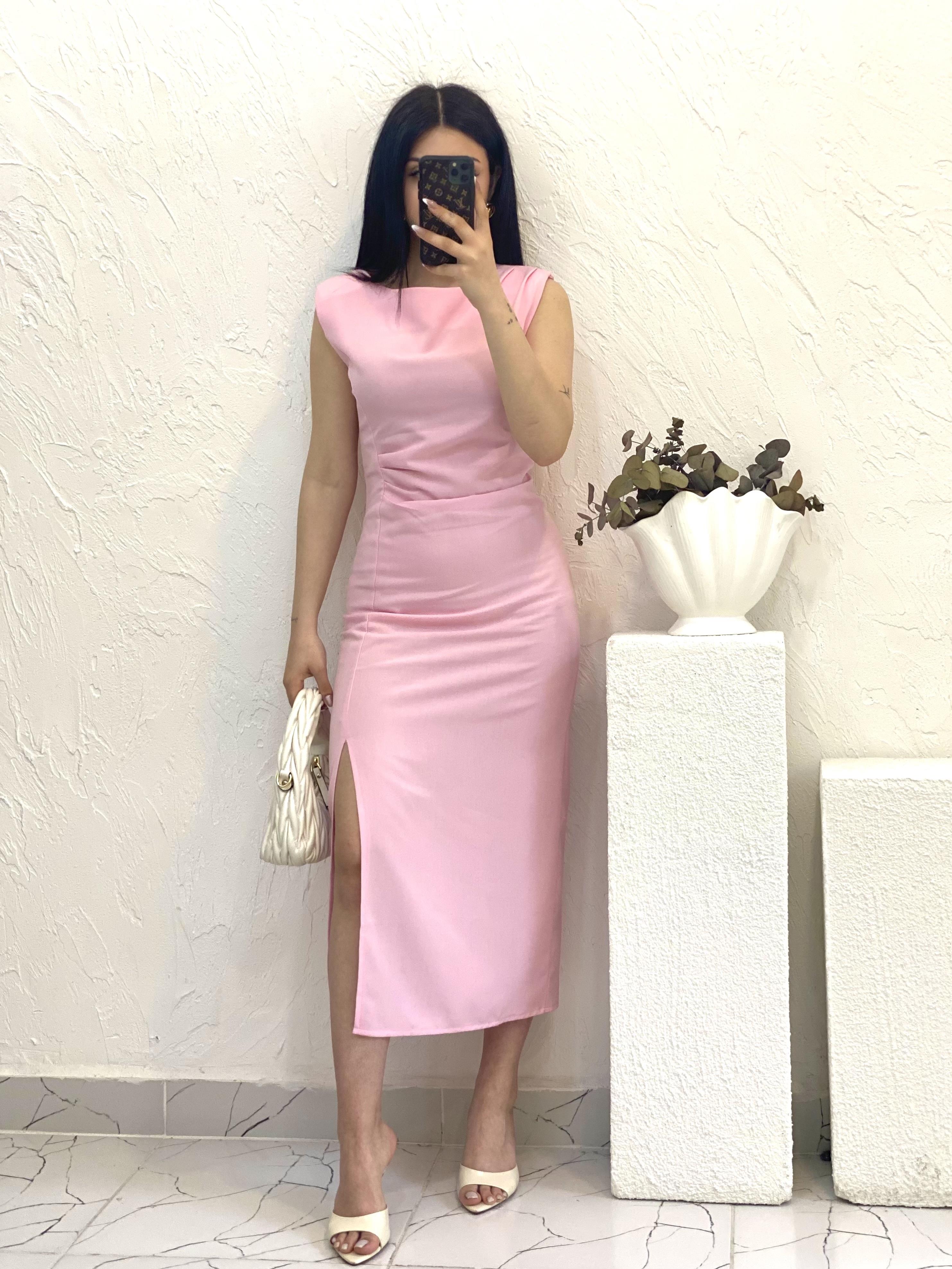 Pembe Renk Yırtmaç Detay Sırt Fermuarlı Elbise