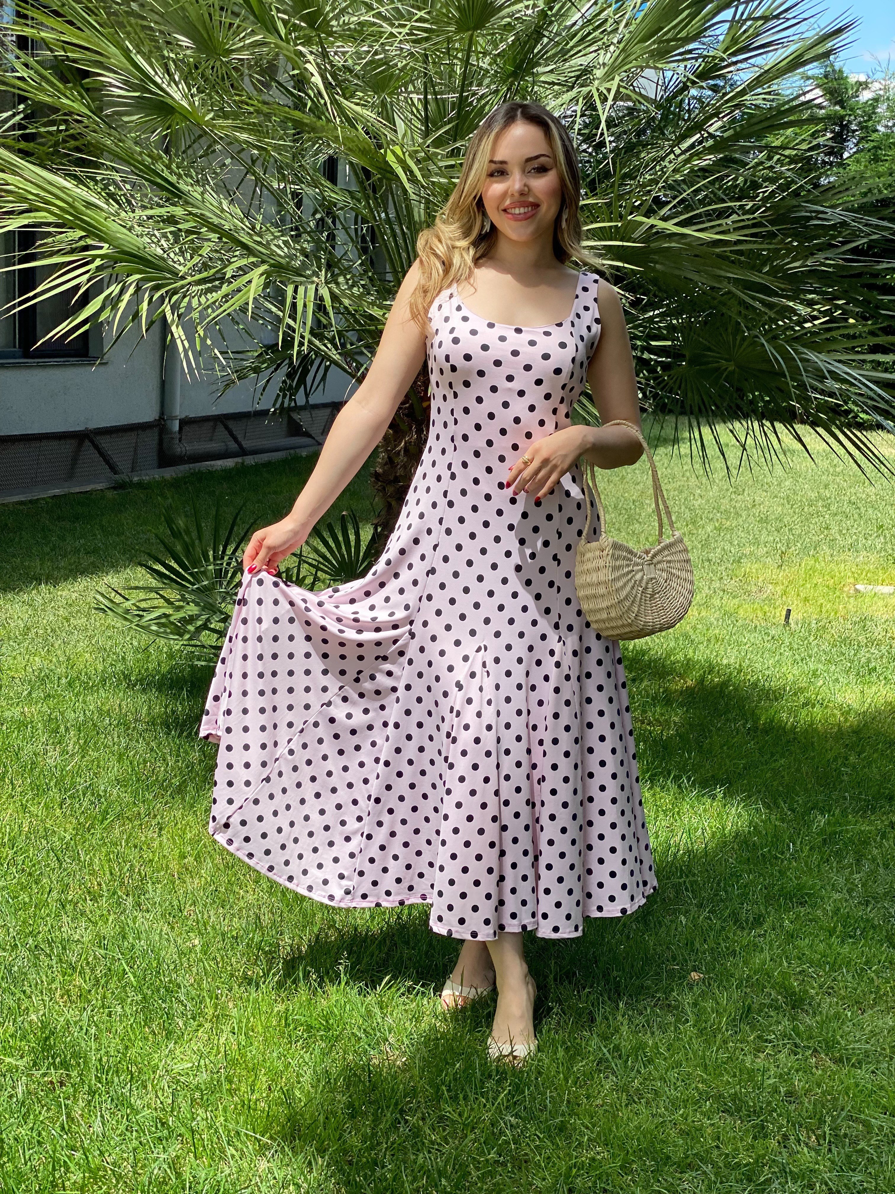 Pudra Pembe Piliseli Model Puantiye Desen Likralı Scuba Elbise